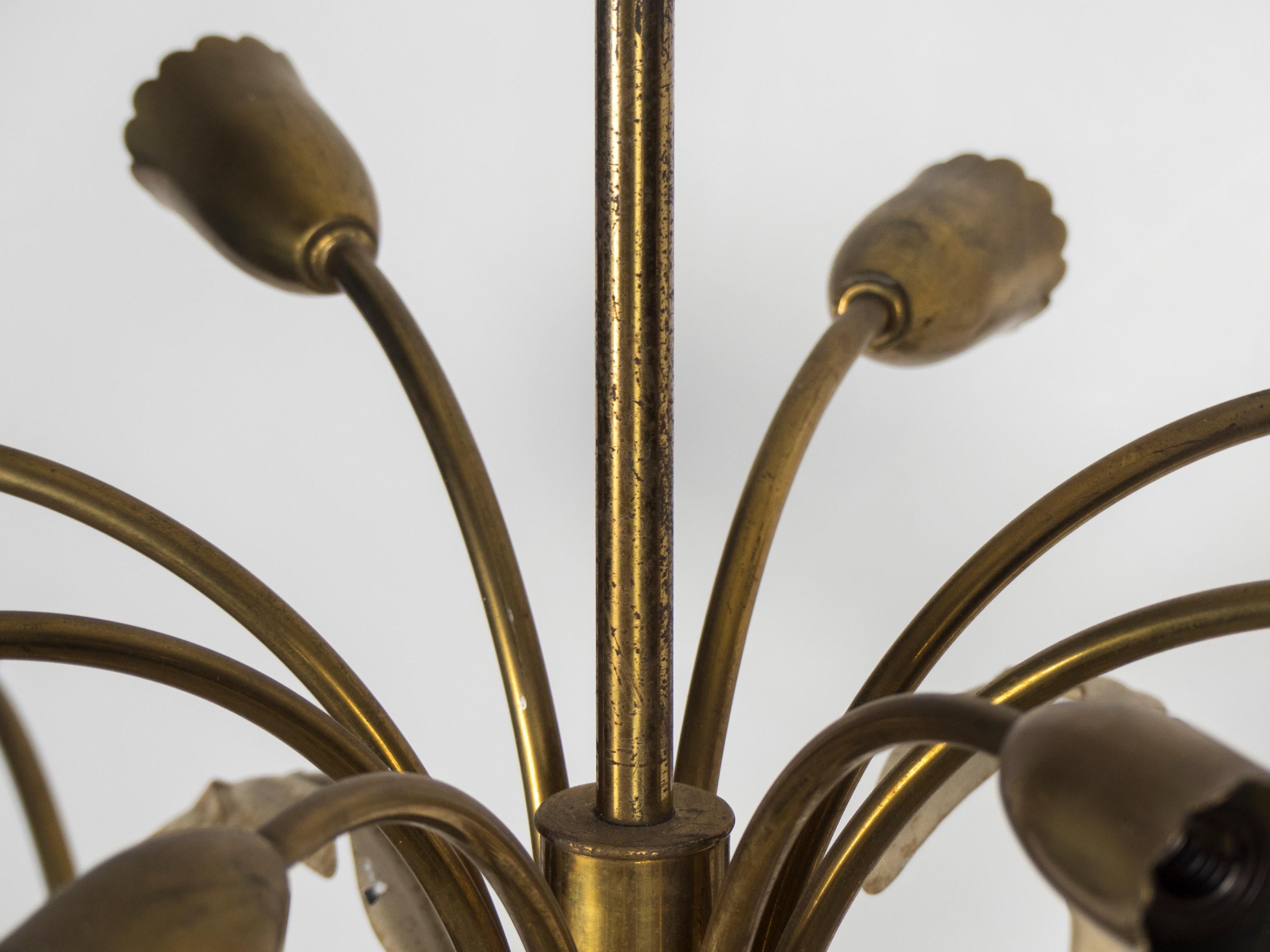 Metal Strada Milano Large 16 Lights Italian Brass Midcentury Chandelier, Late 1940s For Sale