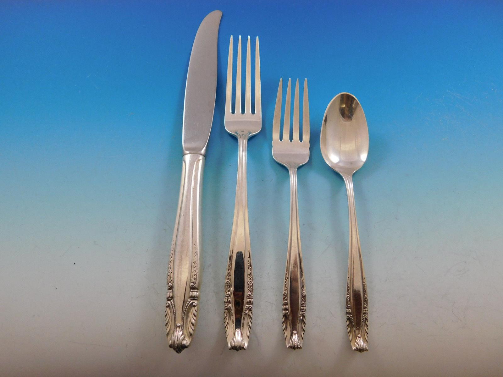 Stradivari by Wallace Sterling Silver Flatware Set for 12 Service 74 Pcs Dinner In Excellent Condition For Sale In Big Bend, WI