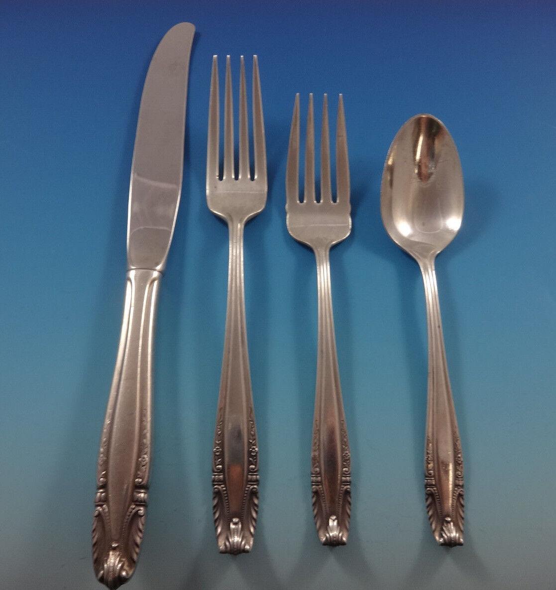 Metà XX secolo Set di posate in argento Stradivari by Wallace 24 pezzi in vendita