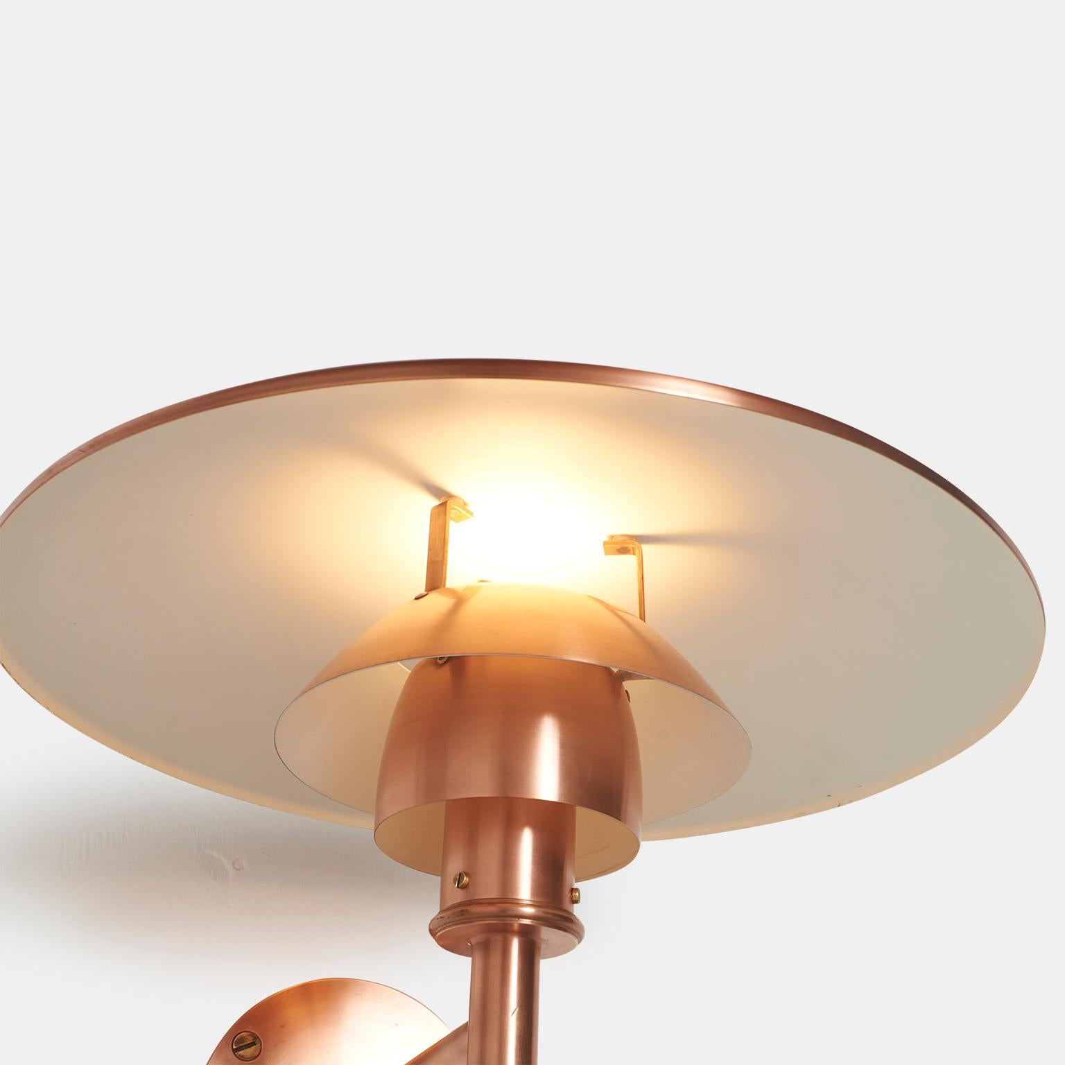 Straight Arm PH 4½/3 Copper Sconce by Poul Henningsen In Good Condition For Sale In San Francisco, CA