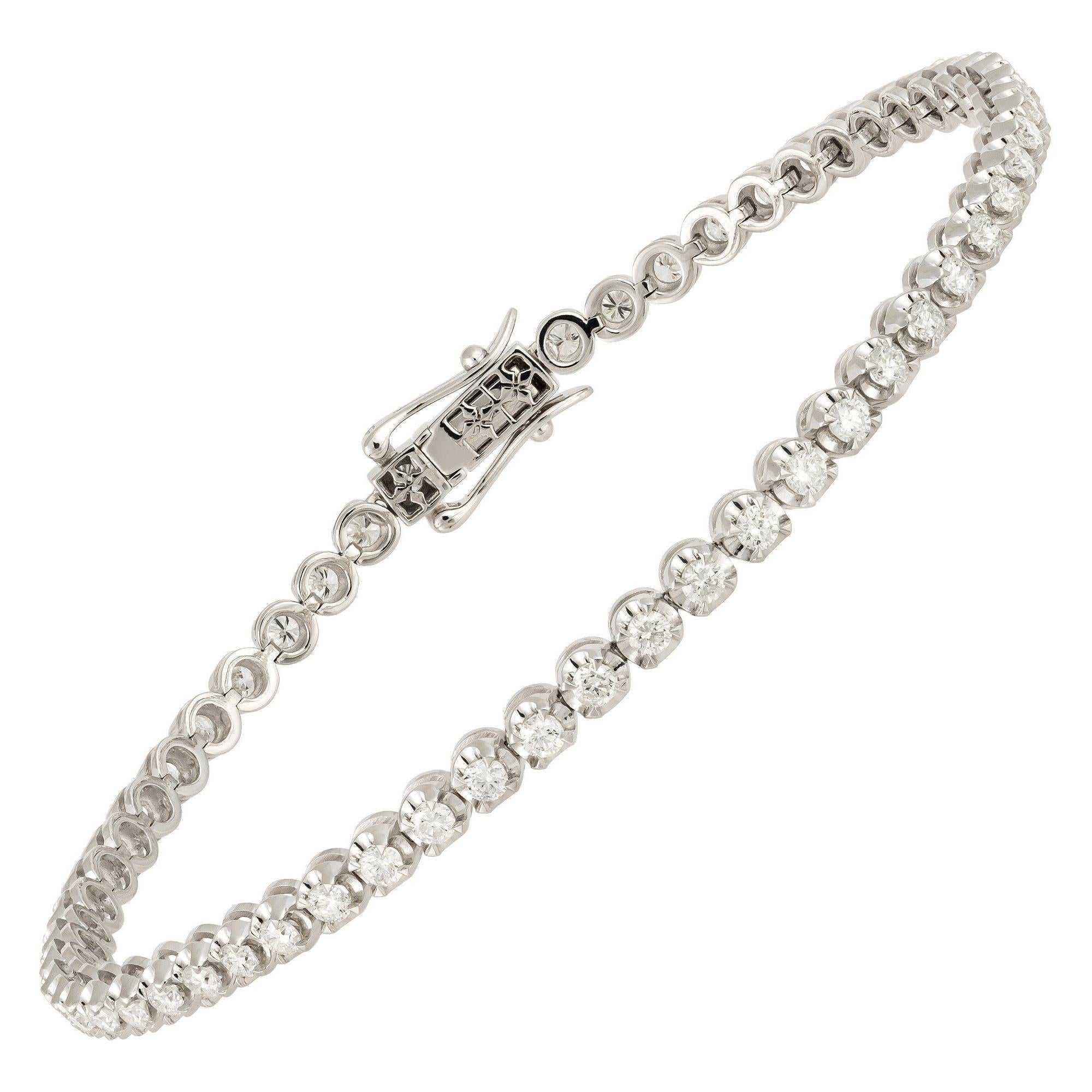 Straight Line Setting Tennis Bracelet 18K White Gold Diamond for Her For Sale