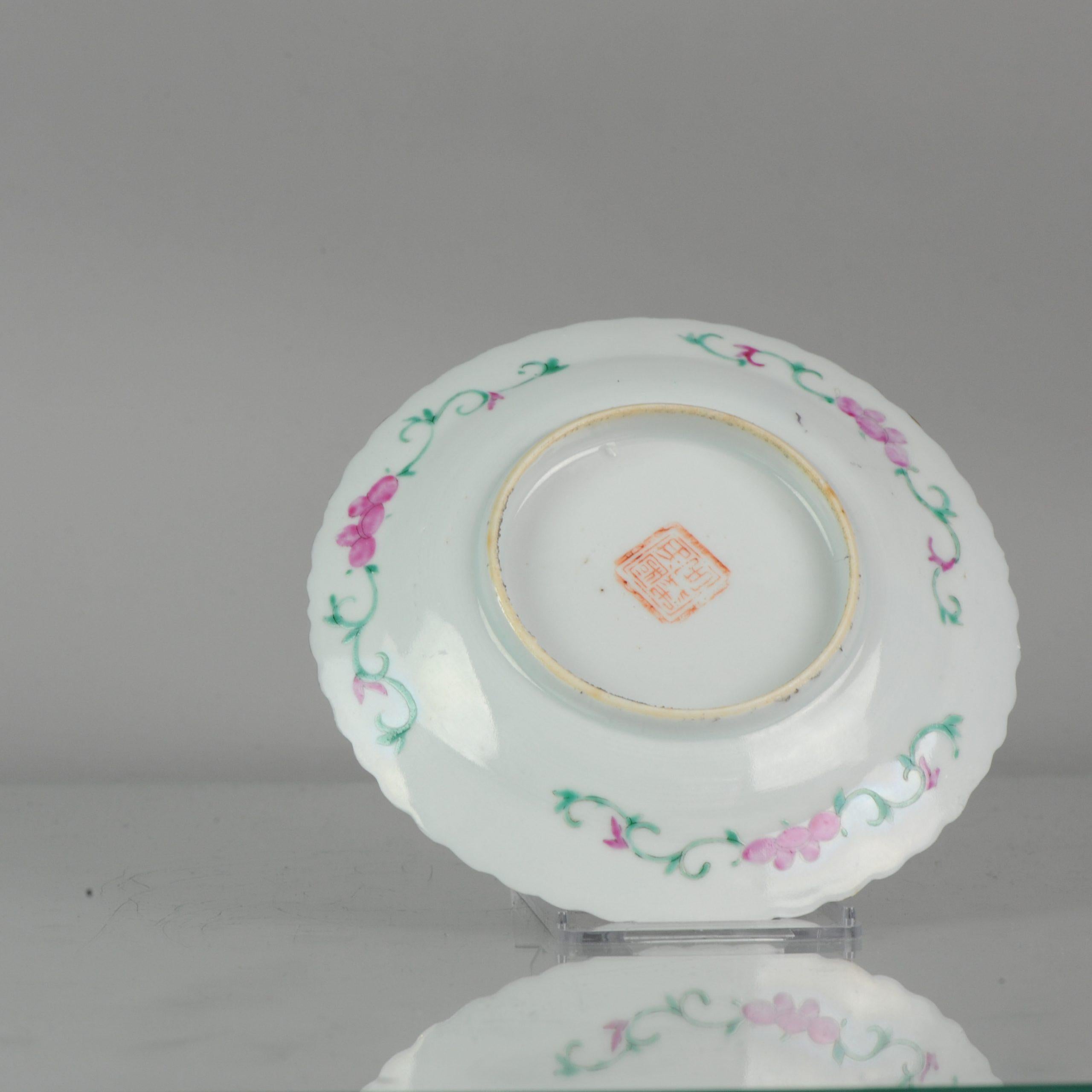Straits Porcelain Chinese Bowl China SE Asian Market Peranakan Marked In Good Condition In Amsterdam, Noord Holland