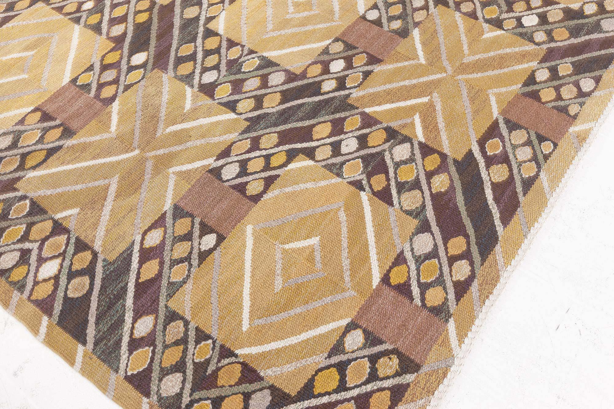 “Strålar Gul” Vintage Swedish Flat-Weave Rug by Marianne Richter c. 1950s
Size: 6'9