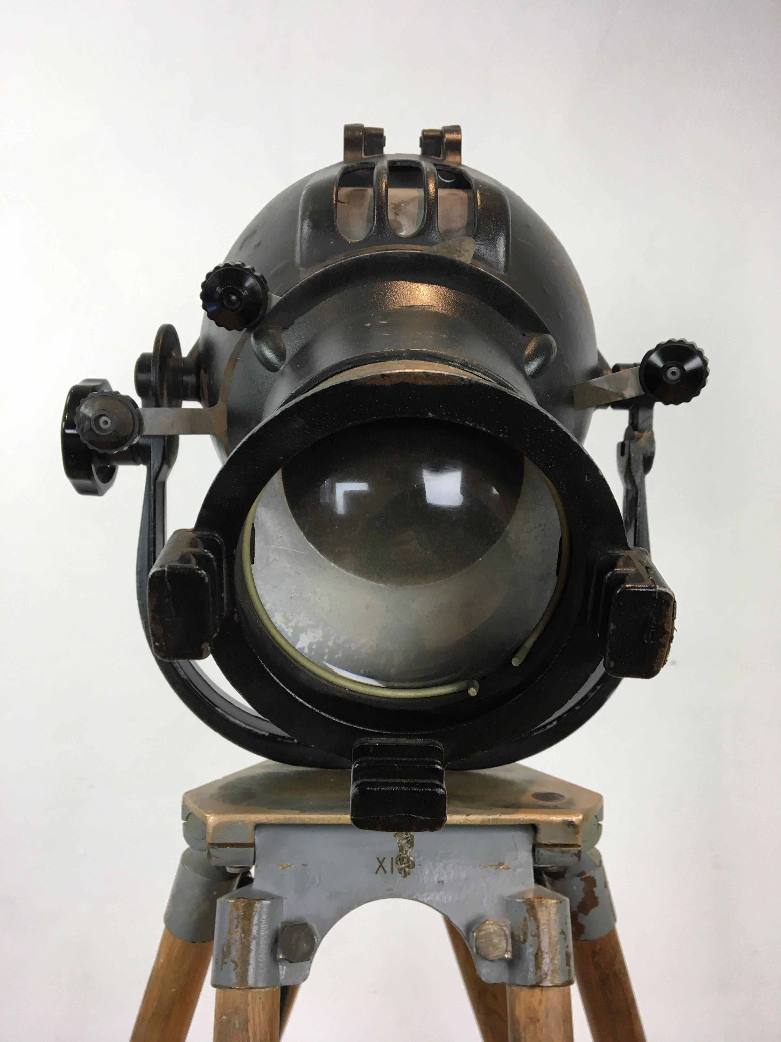 Strand Electric Theatre Stage Light on Tripod, England In Good Condition In Antwerp, BE