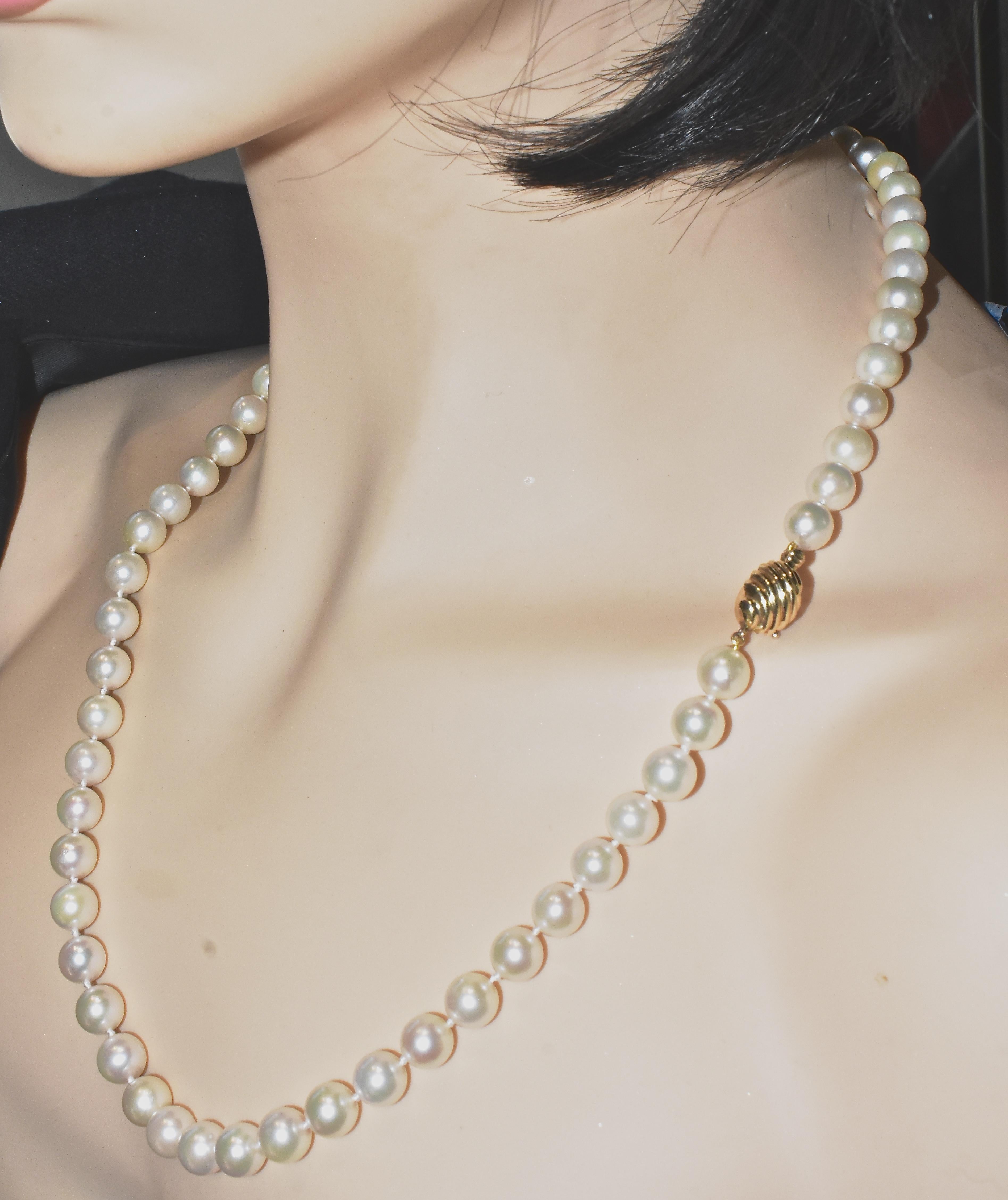 Strand of Large Fine Cultured Pearls In Excellent Condition In Aspen, CO