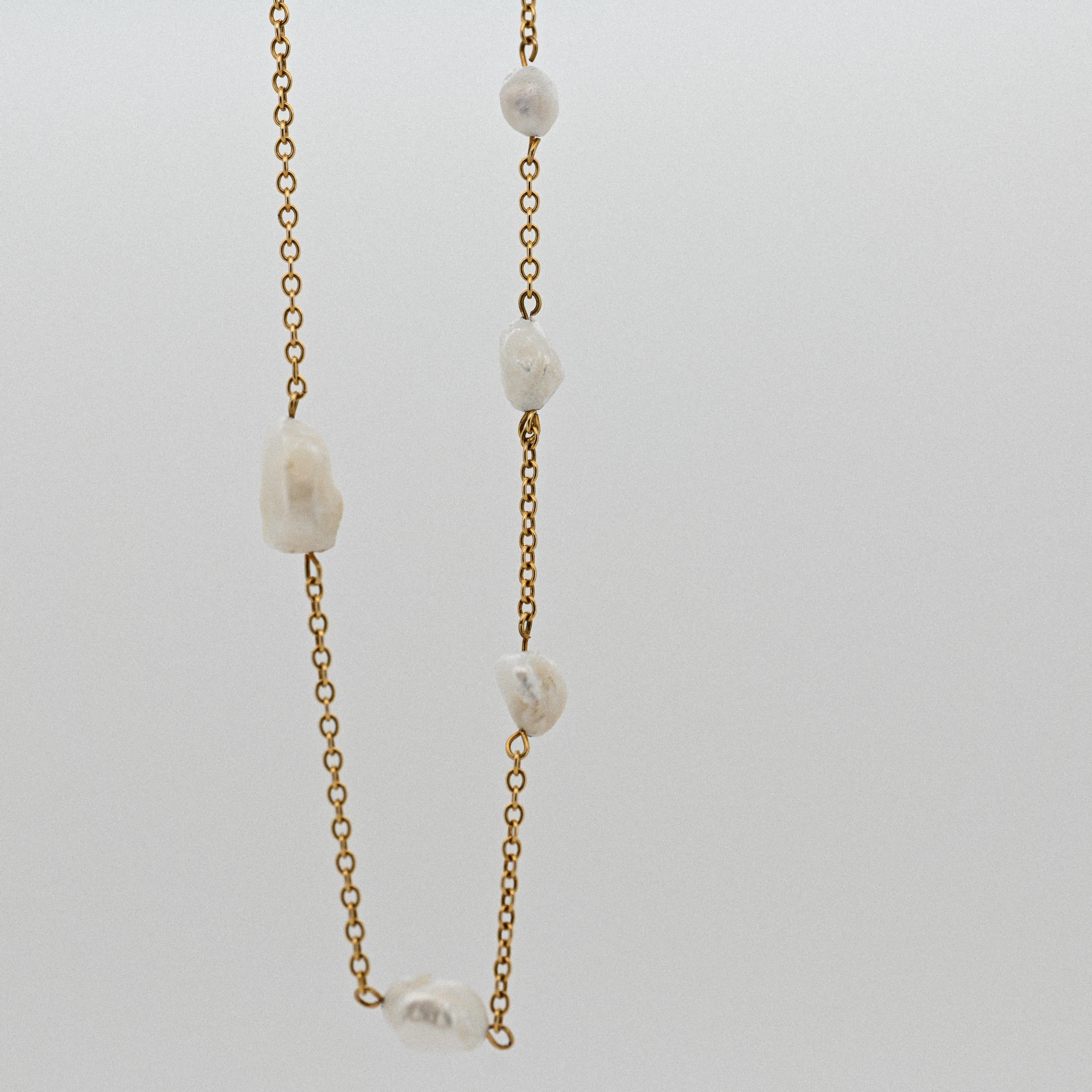 Brin de neuf perles d'eau salée naturelles - Certifiées GIA et non traitées Unisexe en vente