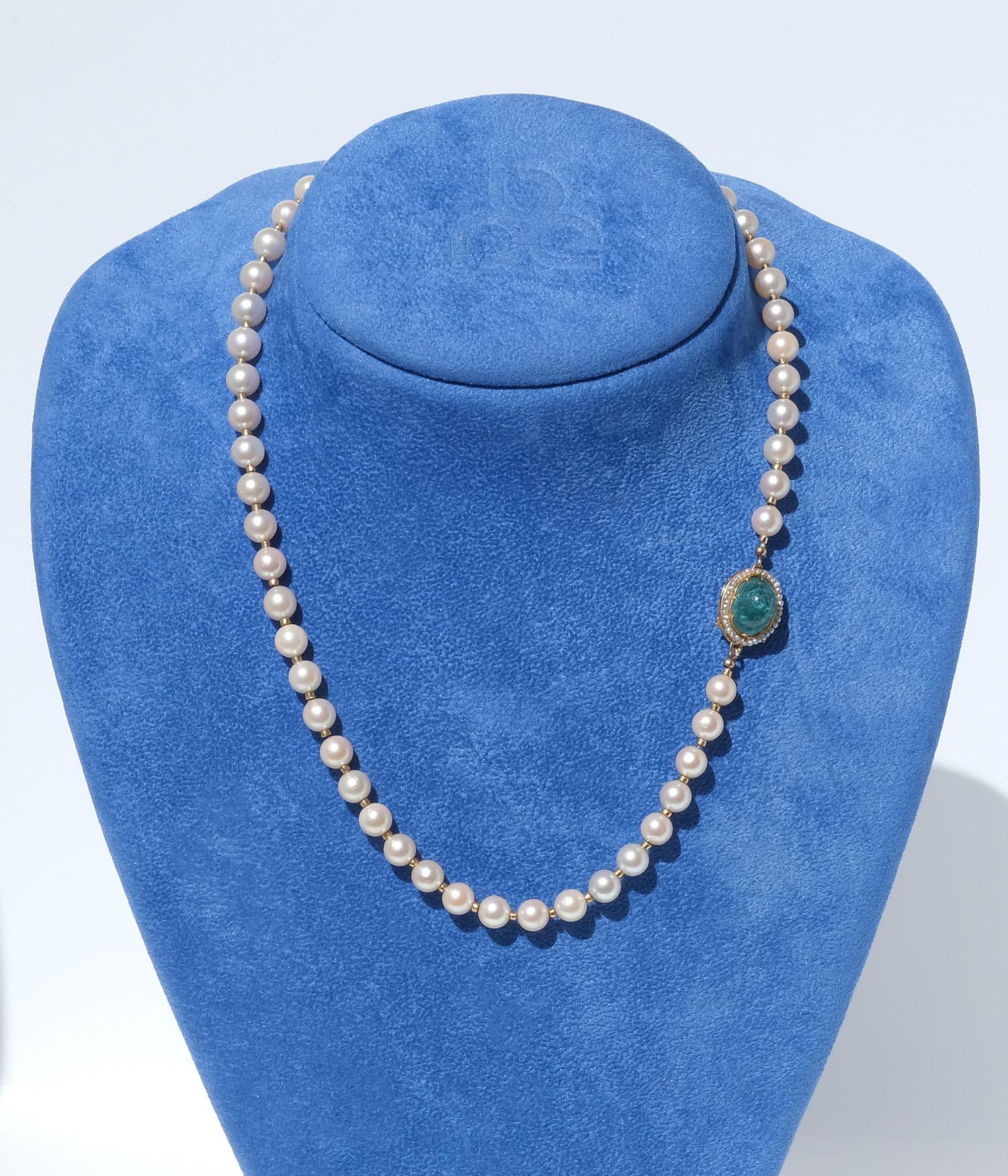 Perlenkette von Atelier Ajour, Schweden, einstrangig, hergestellt 1963 (Cabochon)