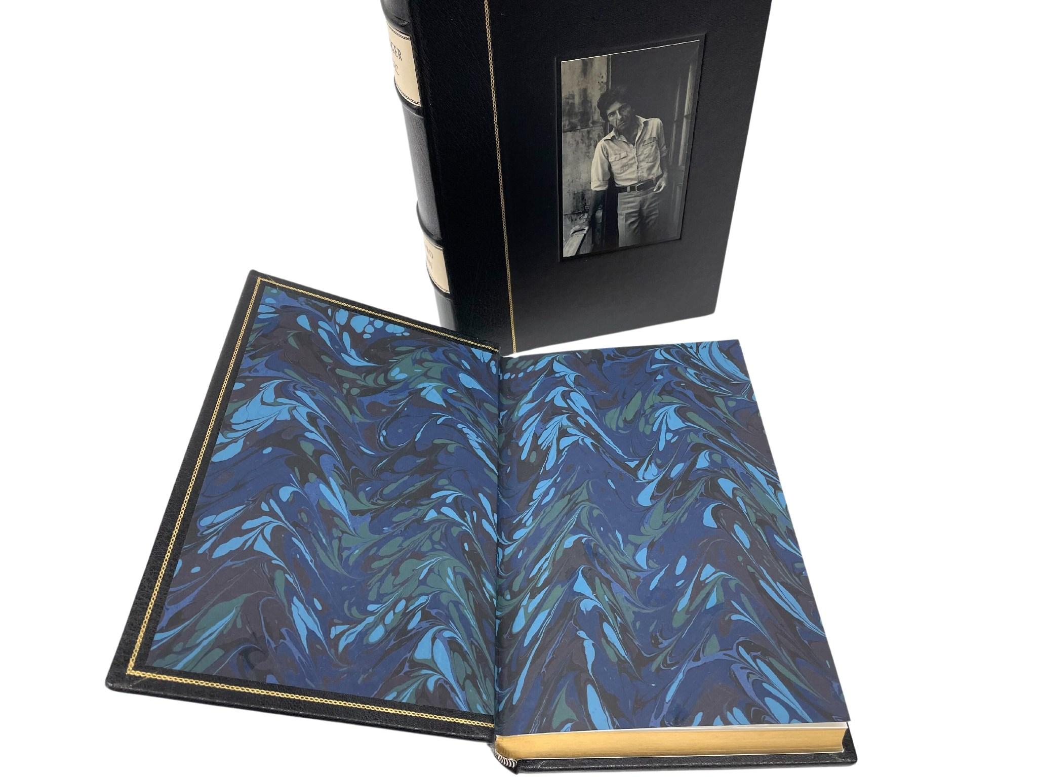 Fin du 20e siècle Music Stranger de Leonard Cohen, première édition, 1993, imprimé « Paris Again » signé en vente