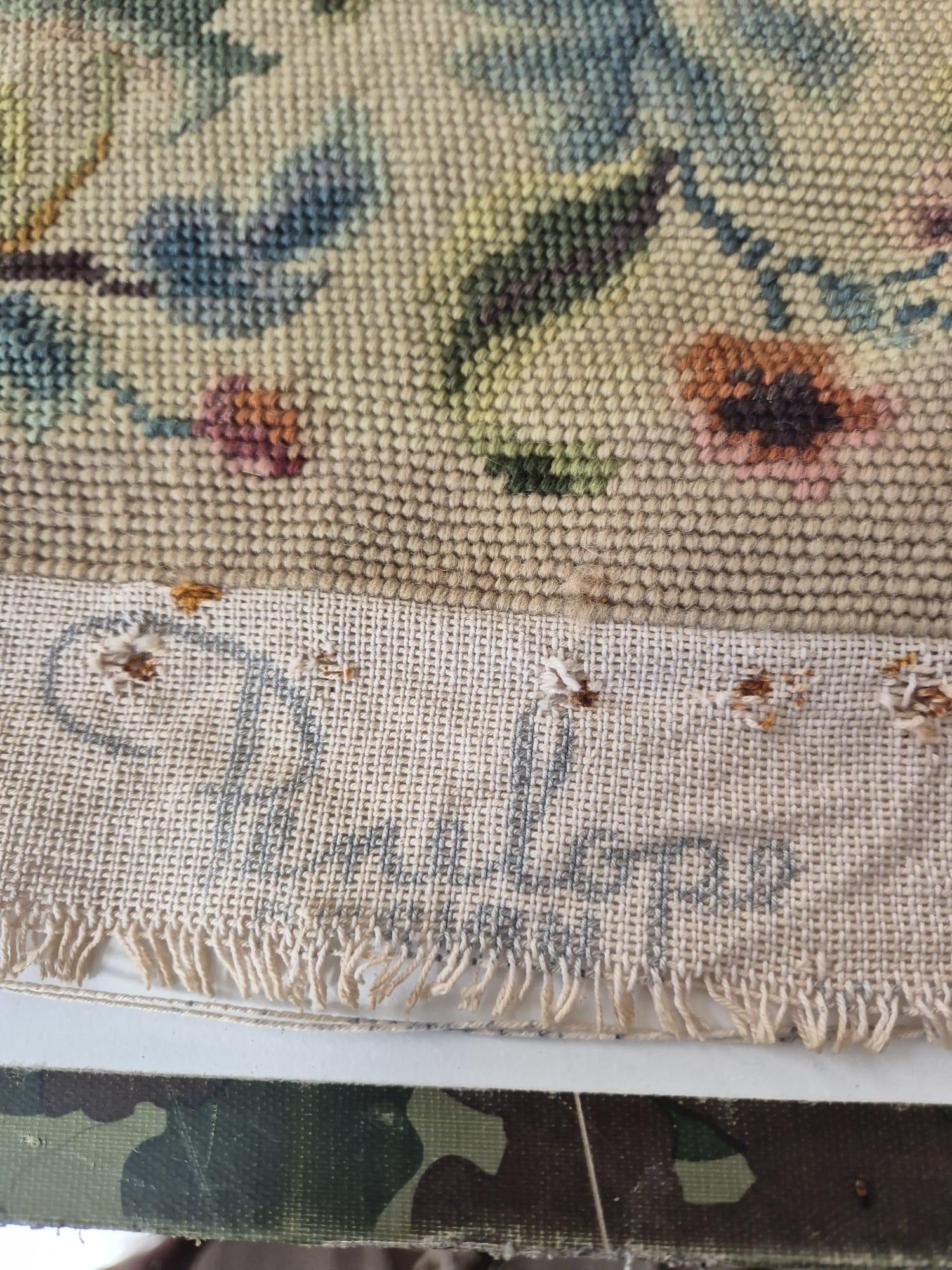 Straordinario Pouf Queen Anne, primi del '900 in vendita 10