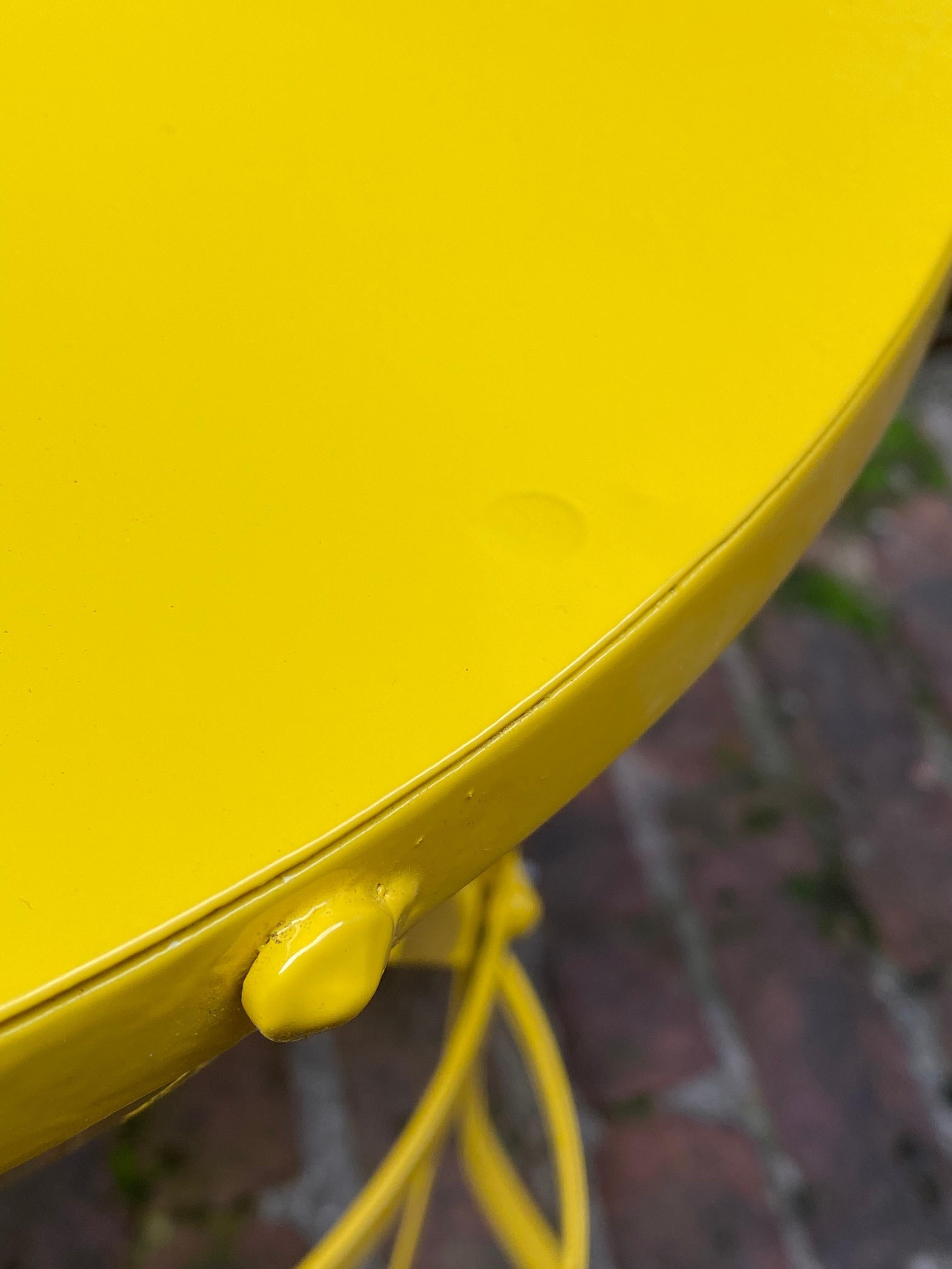 Strap Metal Canary Yellow Drum Table, 1960s For Sale 2