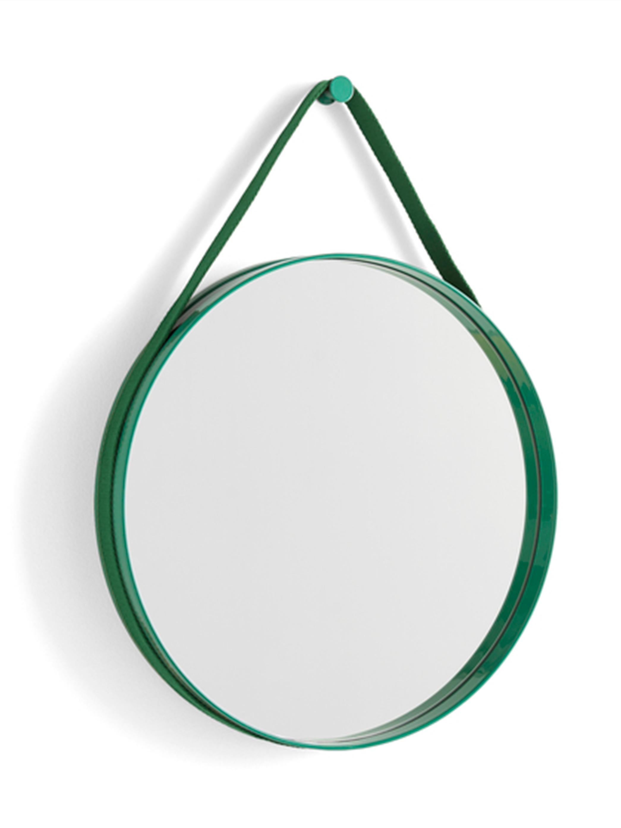 Espejo de correa n.º 2, D50 de acero con revestimiento de polvo verde by Hay Minimalista en venta