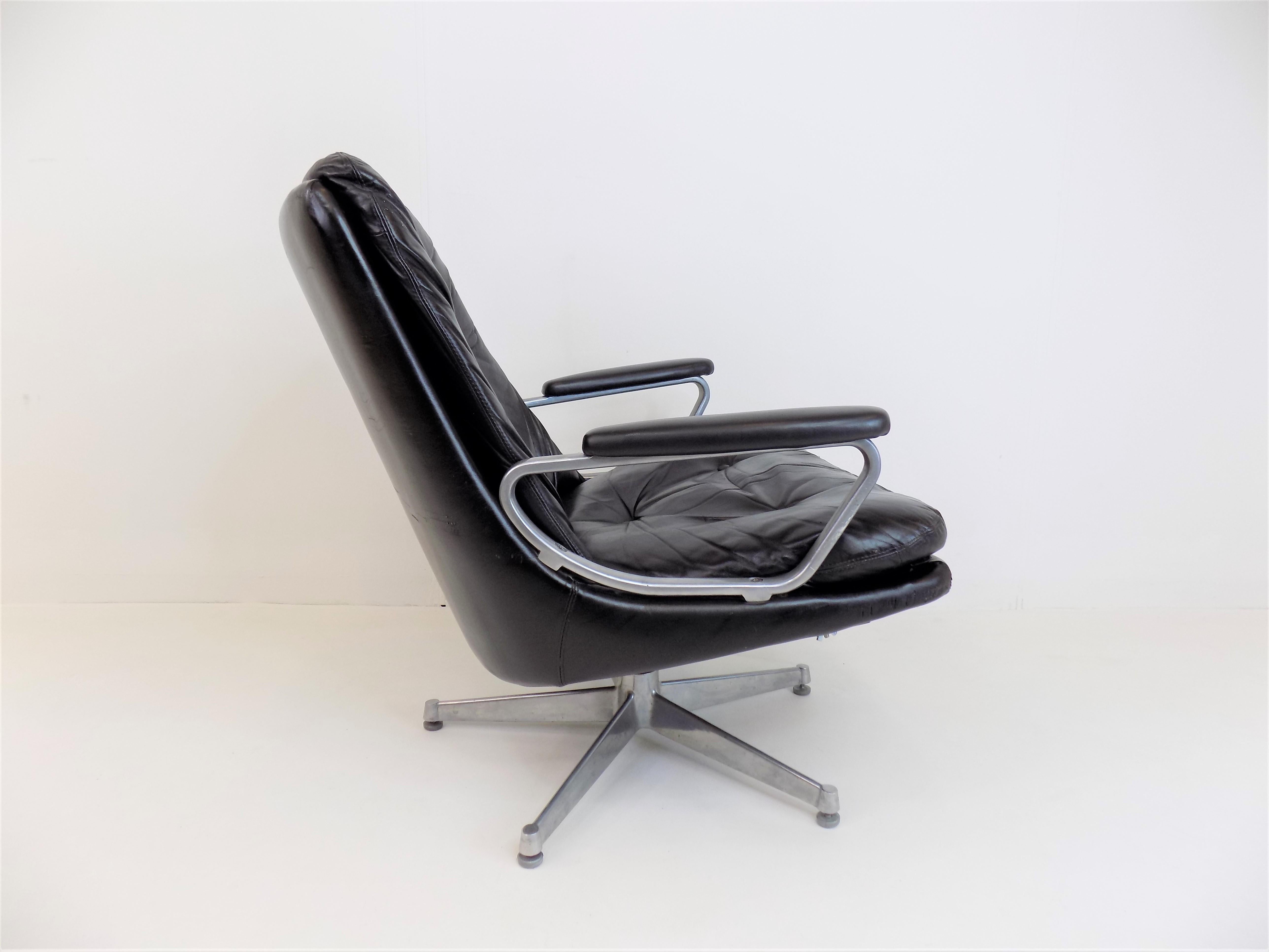 Strässle Gentilina Leather Armchair by Andre Vandenbeuck For Sale 4