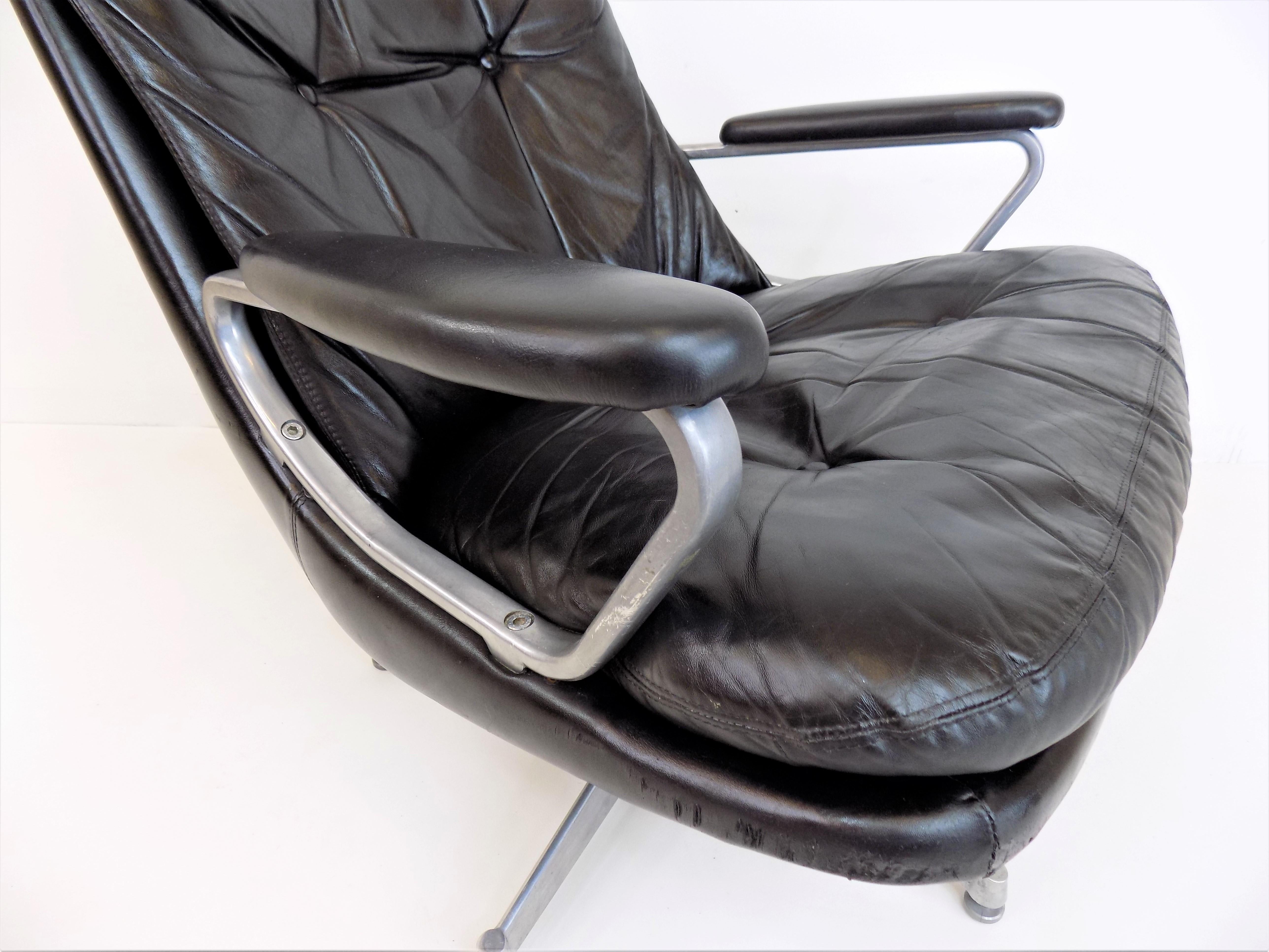 Strässle Gentilina Leather Armchair by Andre Vandenbeuck For Sale 7