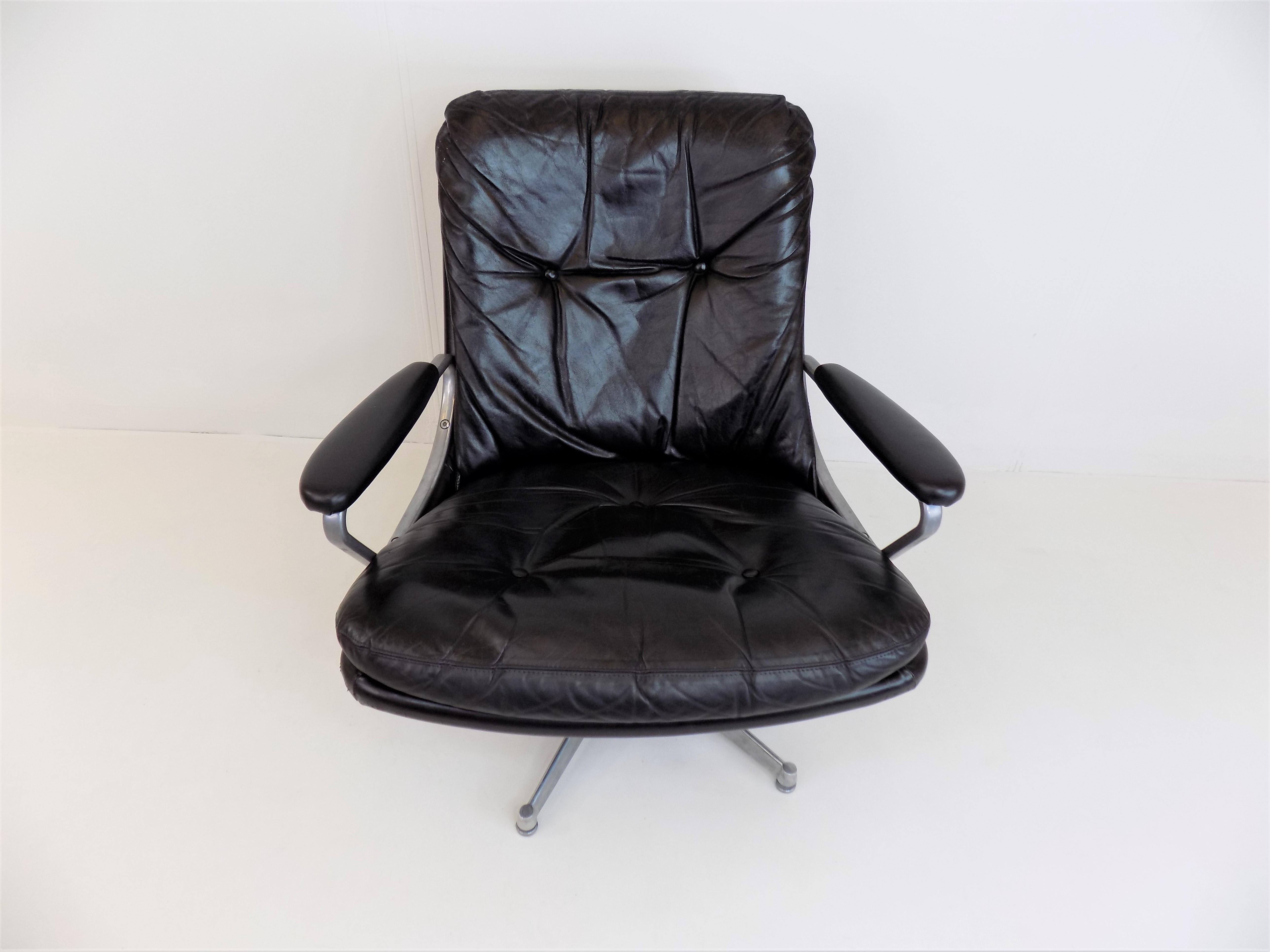 Strässle Gentilina Leather Armchair by Andre Vandenbeuck For Sale 8