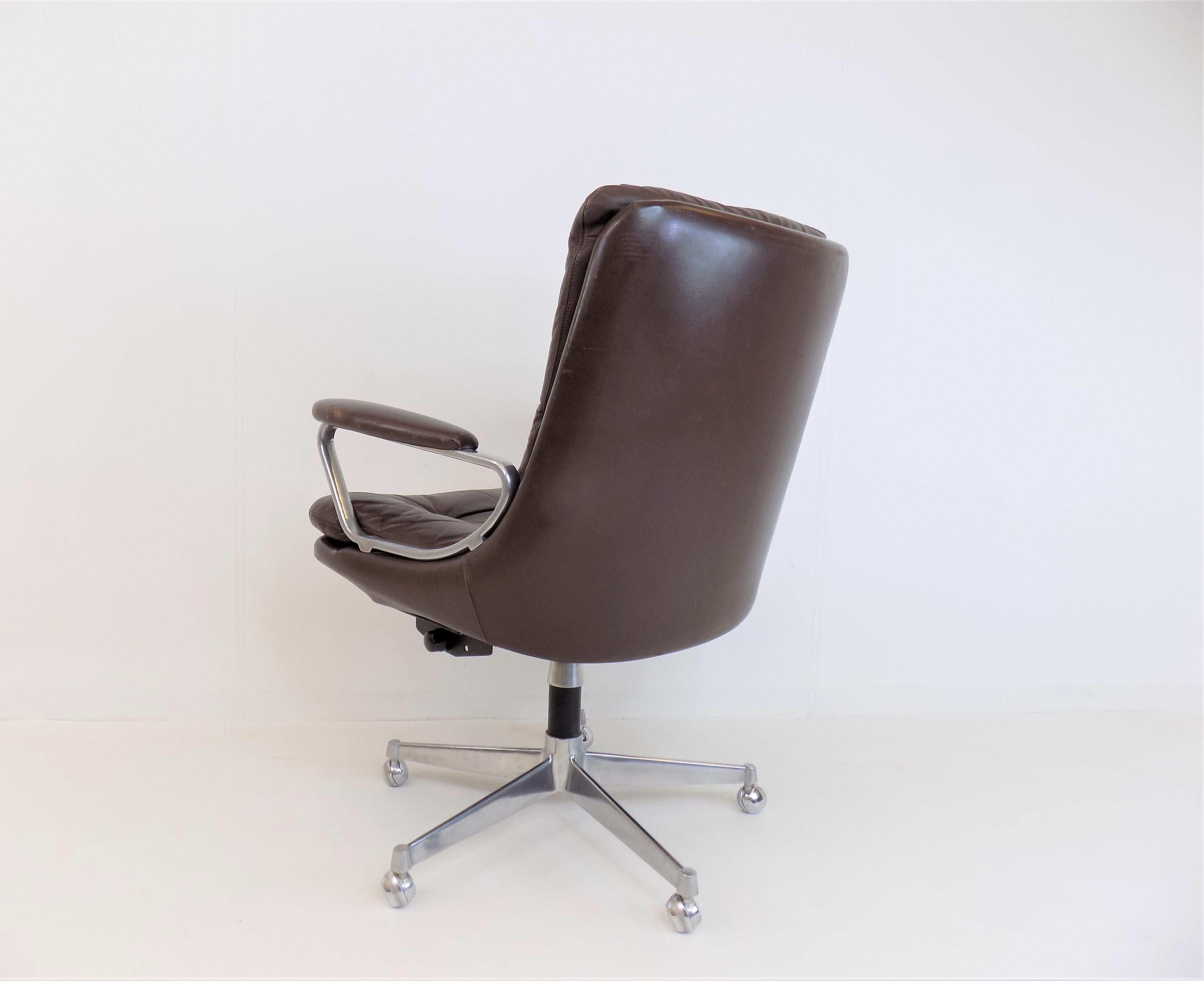 Mid-Century Modern Strässle Gentilina Leather Office Chair by Andre Vandenbeuck For Sale