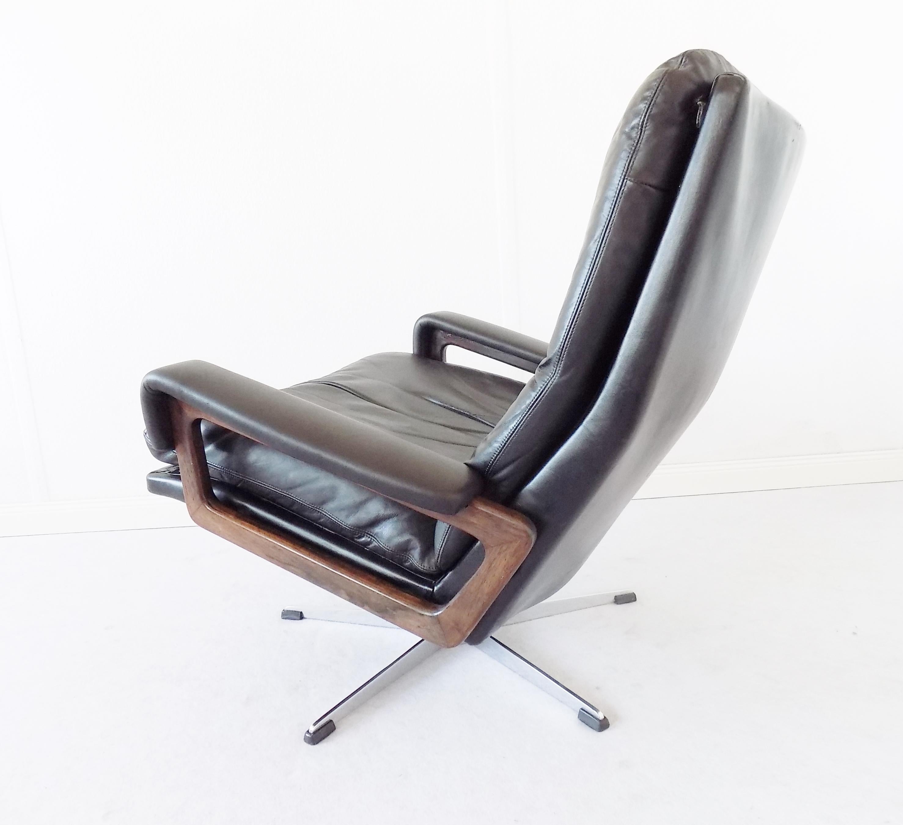 Mid-20th Century Strässle King Chair by Andre Vandenbeuck