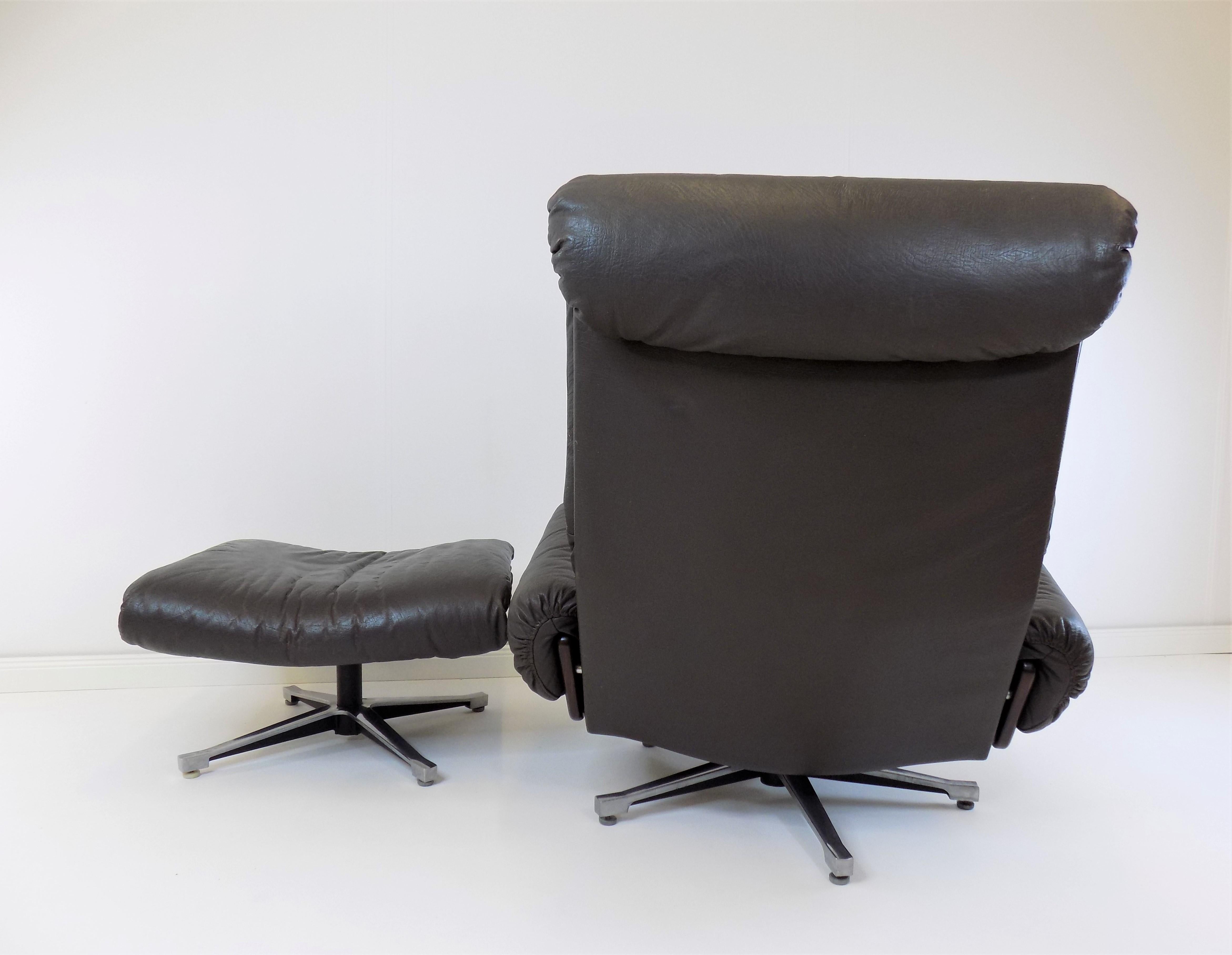 Swiss Strässle King Chair Special Edition with Ottoman by Andre Vandenbeuck