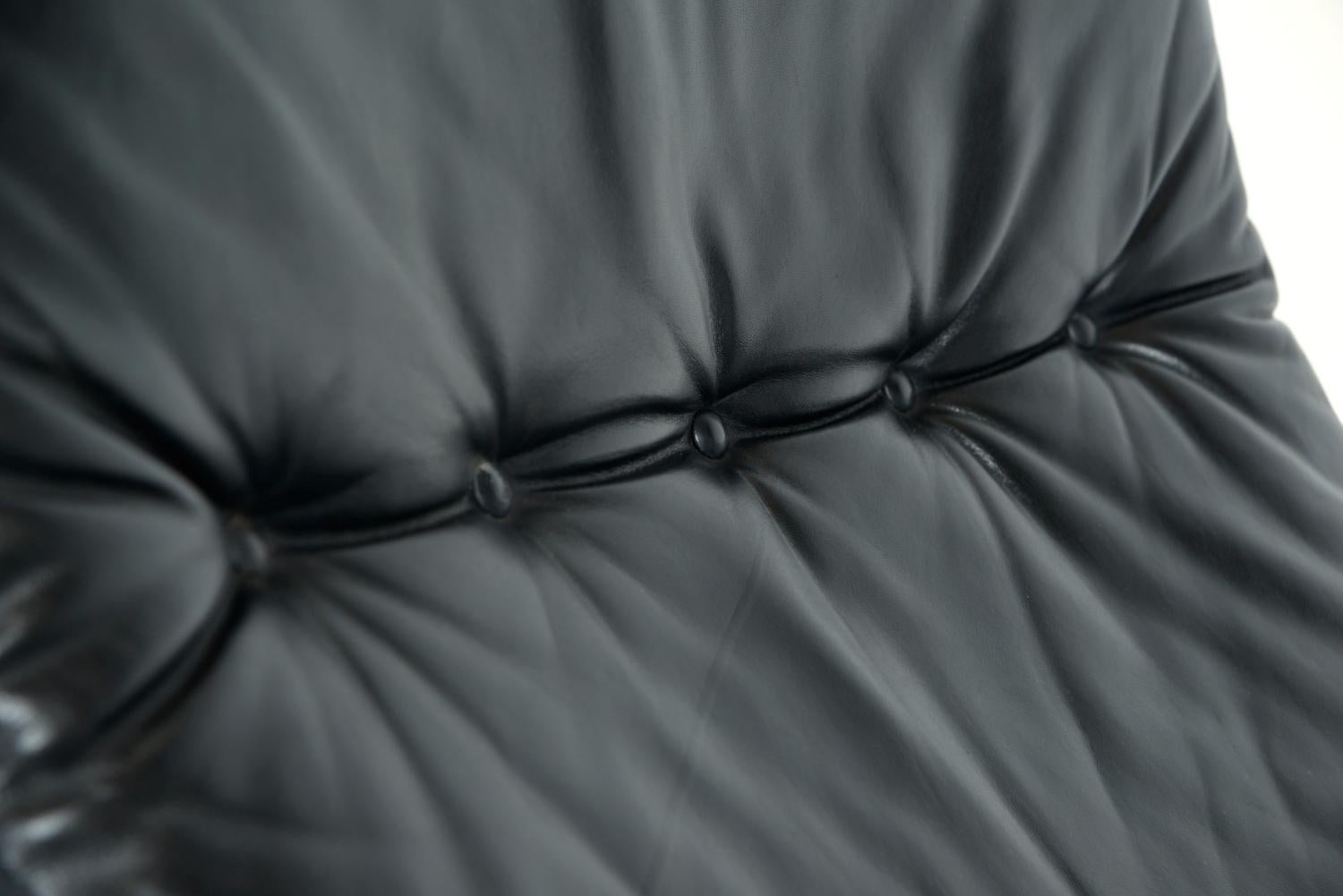 Strässle Midcentury Black Leather King Lounge Swivel Chair André Vandenbeuck 60s en vente 6
