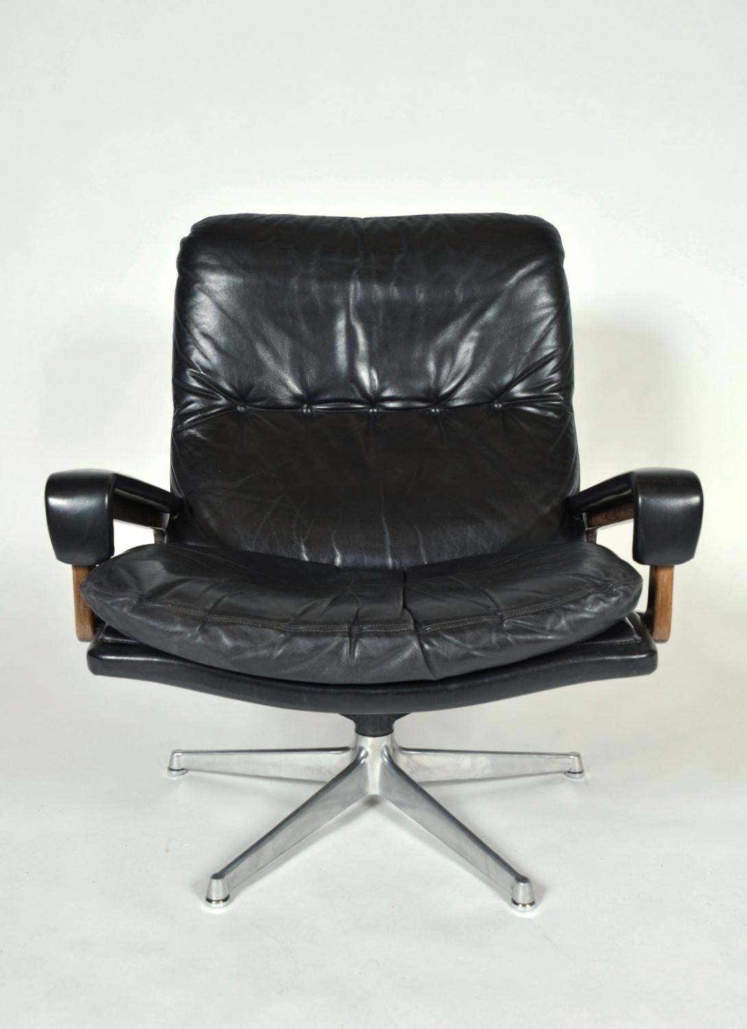 Mid-Century Modern Strässle Midcentury Black Leather King Lounge Swivel Chair André Vandenbeuck 60s en vente