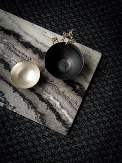 Plateau Strata en quartzite brésilien par Meble Matters