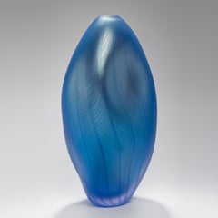 Stratiform Caeruleus 1.0.001, Sculpture en verre dans l'eau par Liam Reeves