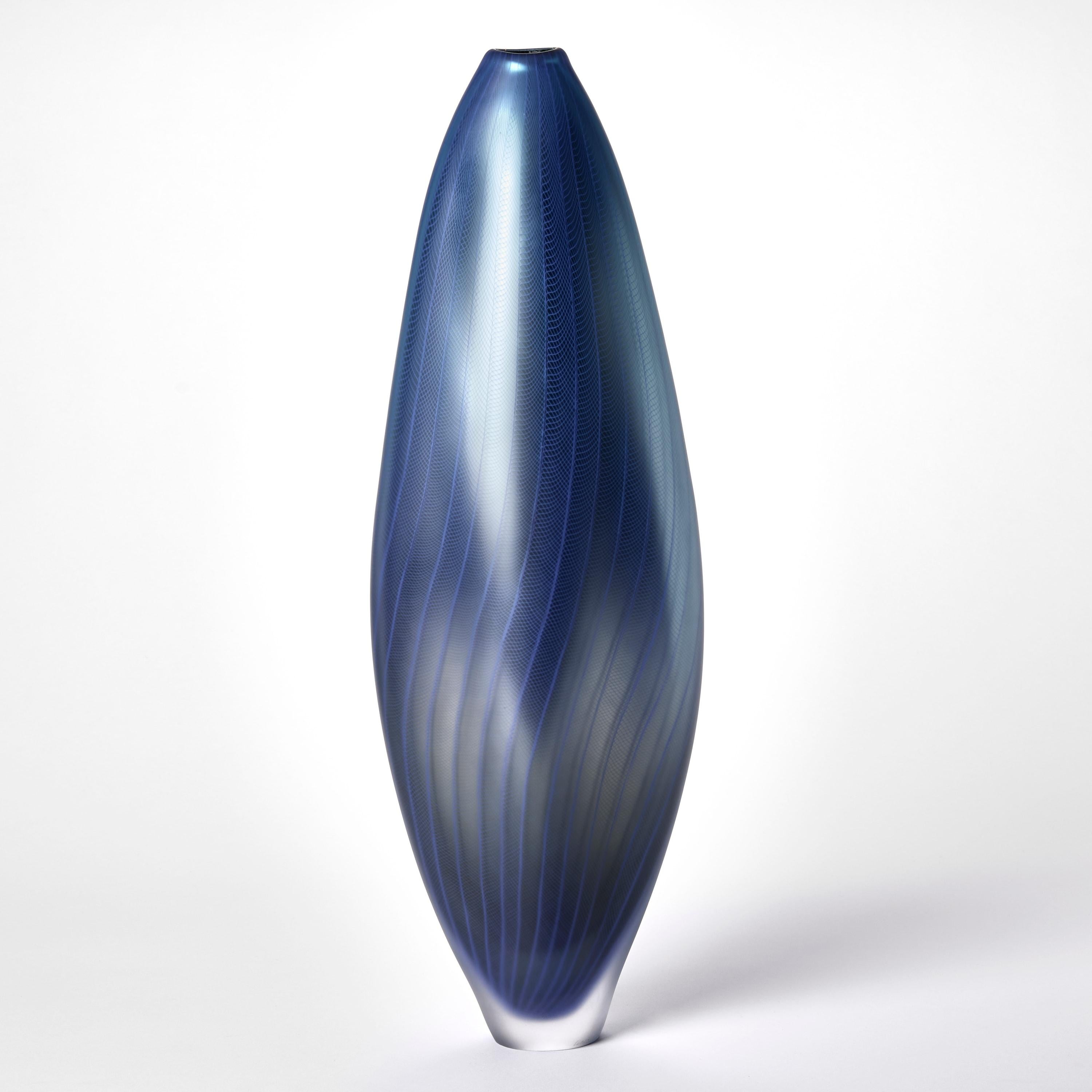 Organico moderno Stratiform Caerulus 2.0.004, vaso in vetro soffiato blu metallizzato di Liam Reeves in vendita