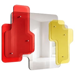 Miroir mural sculptural « Strato Quadro » rouge et jaune de GTG Design Couture