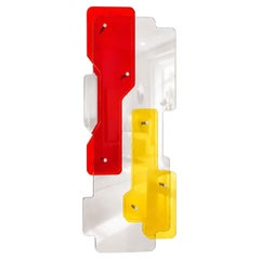 Miroir mural sculptural « Strato » rouge et jaune de GTG Design Couture