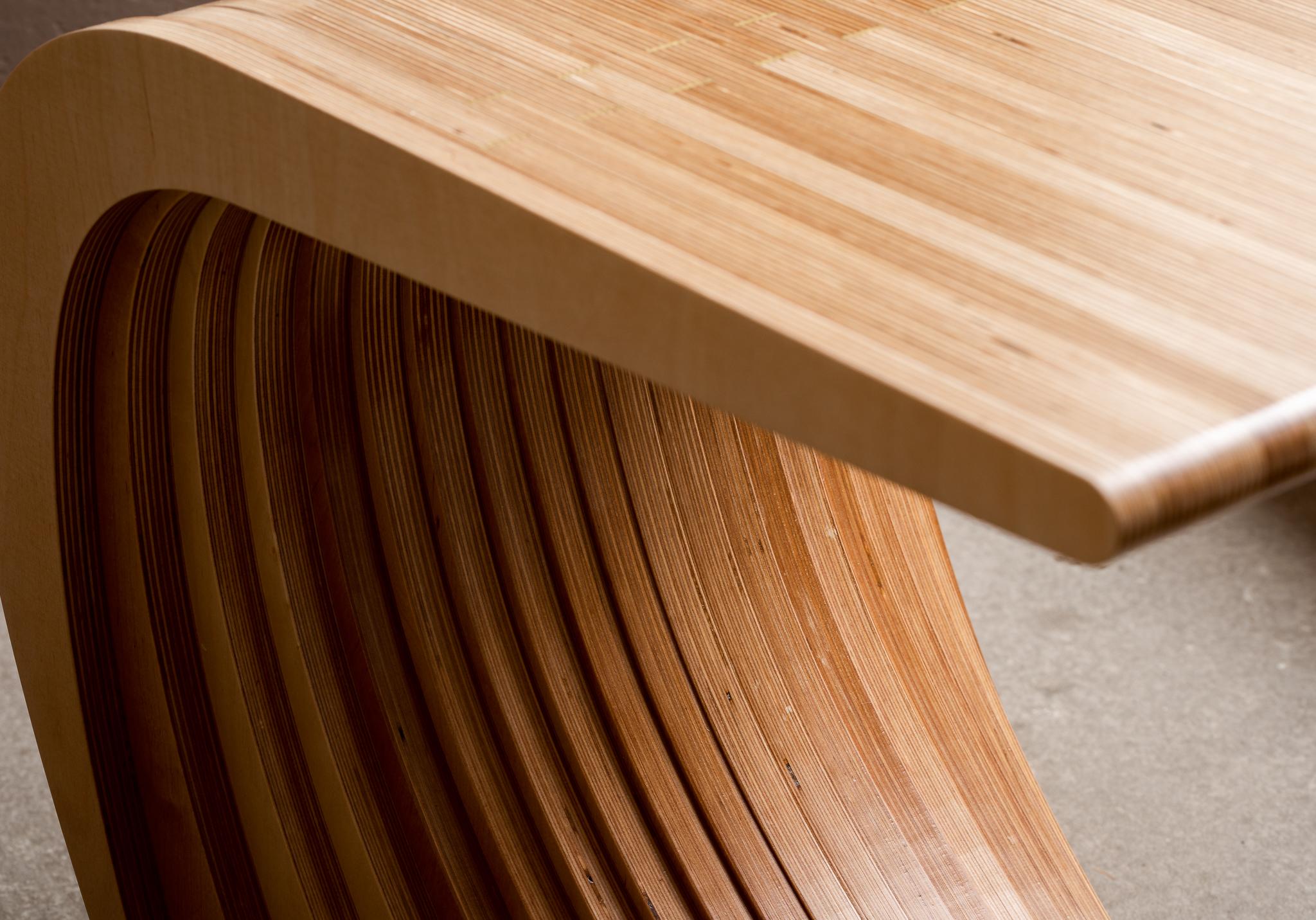 Contemporary Stratum Wave Side Table For Sale
