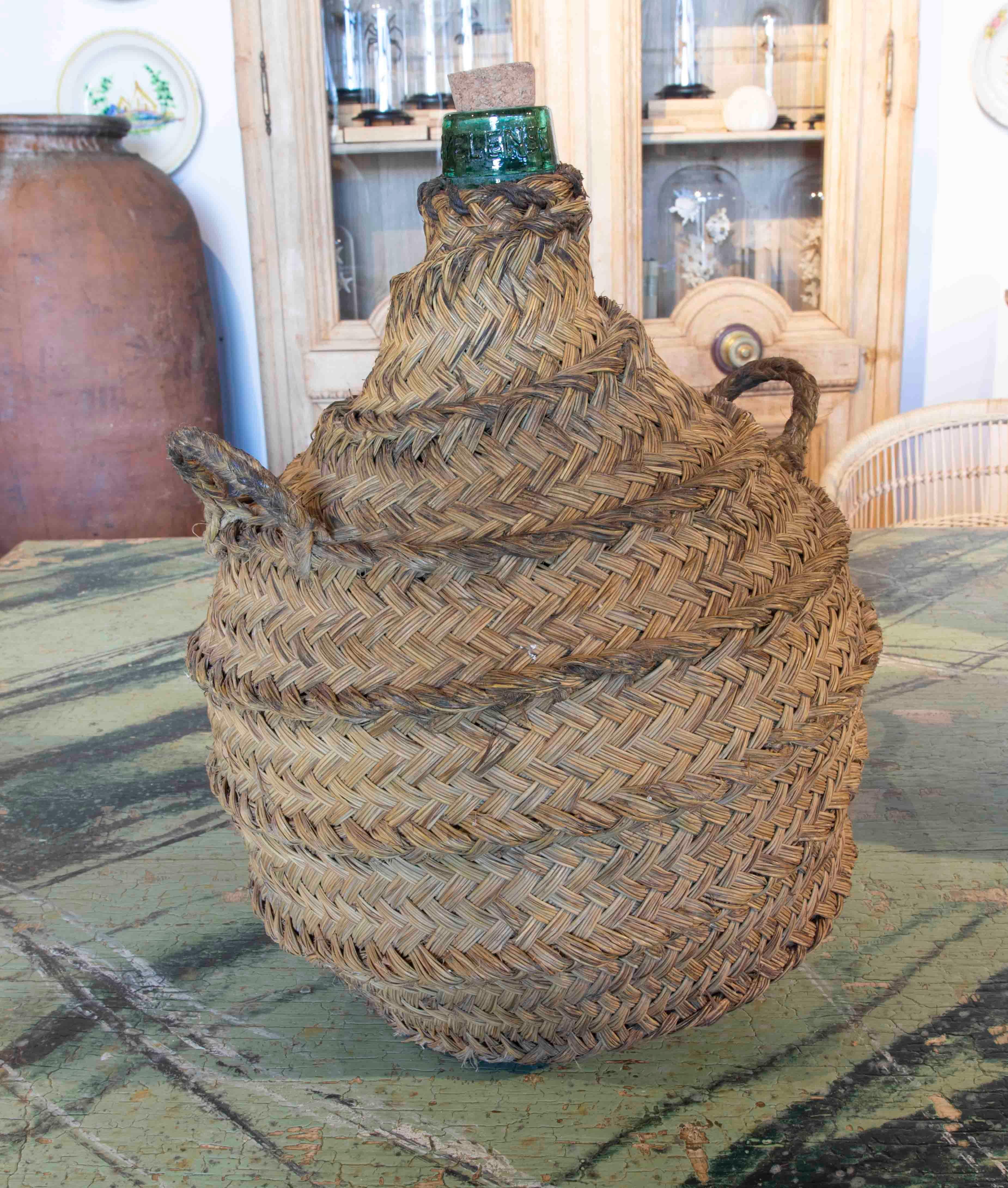 Seagrass Straw-Covered Glass Bottle Wine Holder