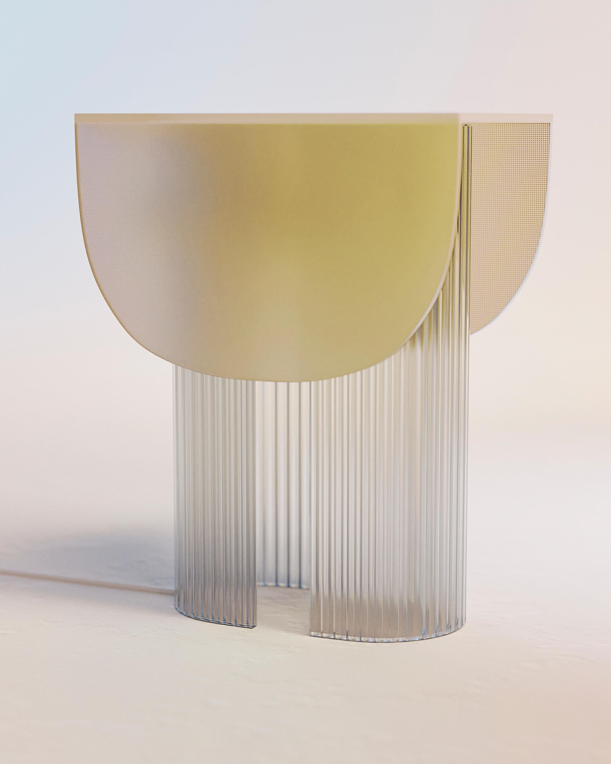 Straw Helia Table Lamp by Glass Variations
Dimensions: W 22 x D 31 x H 40 cm
Materials: Glass.

With this 100% glass table lamp Bina Baitel celebrates light and sun. Its curved patterned glass structure and the satin finished glass cap diffuse a