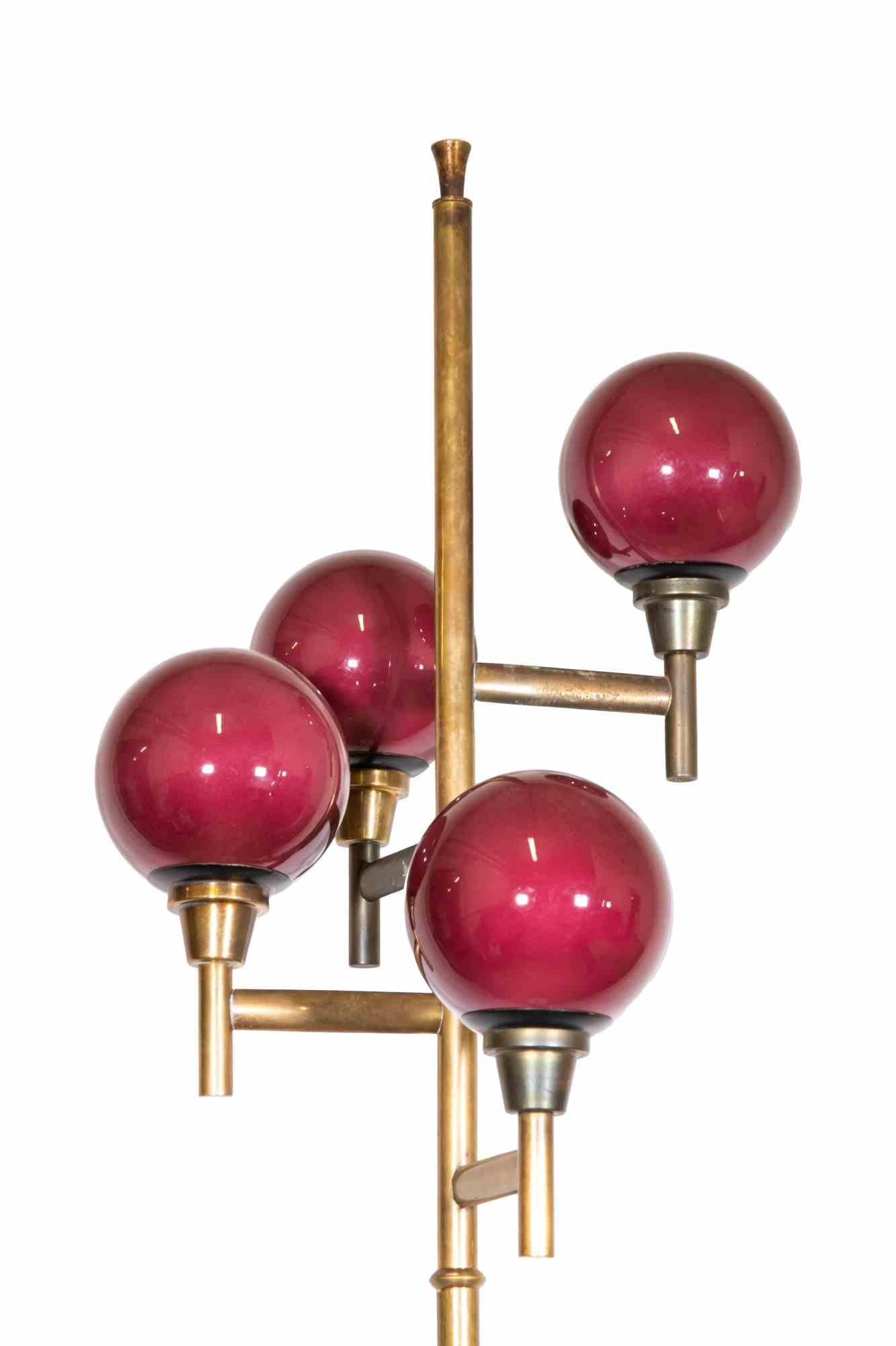 Strawberry bubble lamp is an original design lamp realized in the 1960s and attributed to Gino Vistosi.

Murano glass bubble shade red colored, metal, brass and round shape marble base.

Vetreria Vistosi is an Italian company active in the field