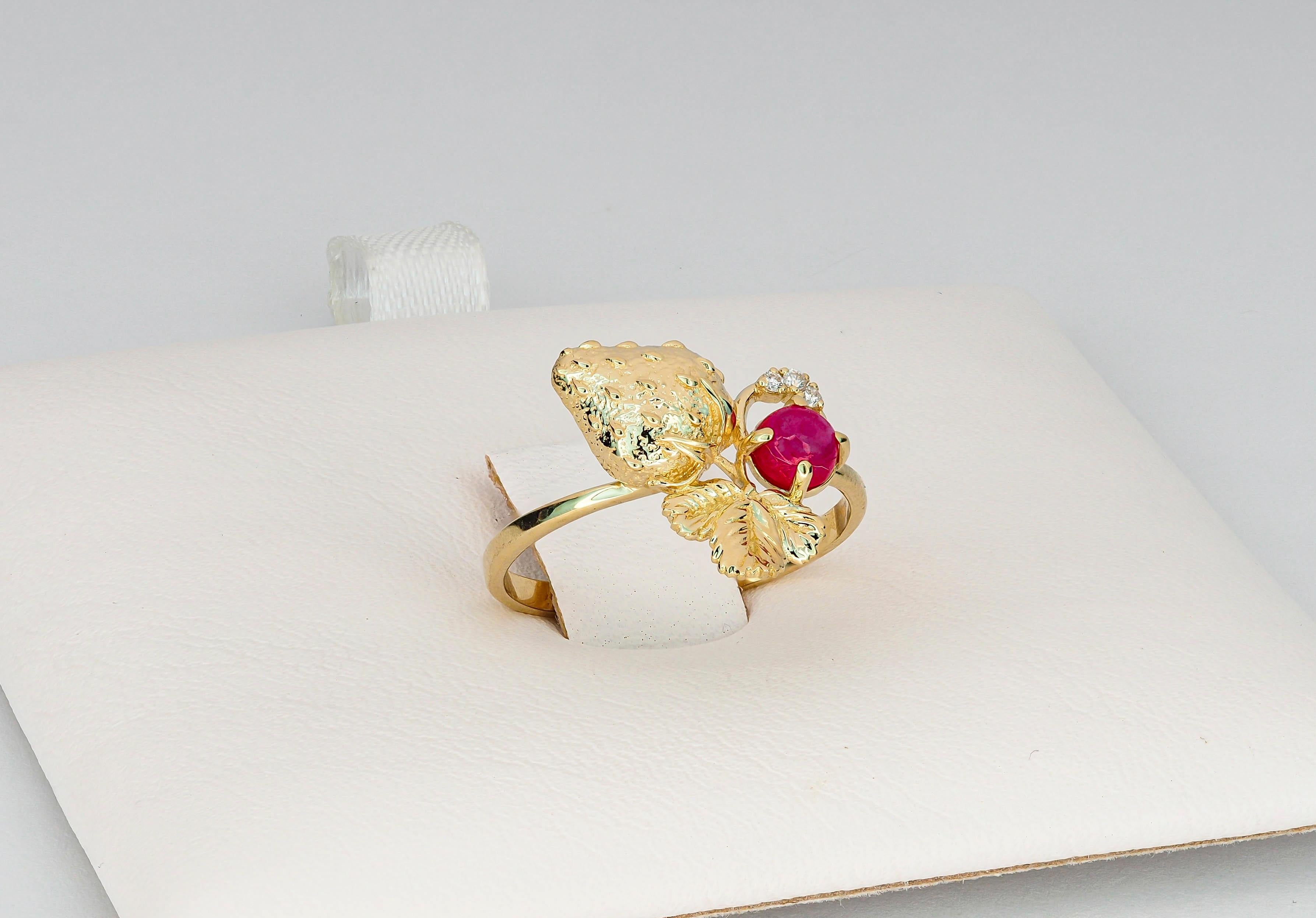 Strawberry gold ring with ruby.  In New Condition For Sale In Istanbul, TR