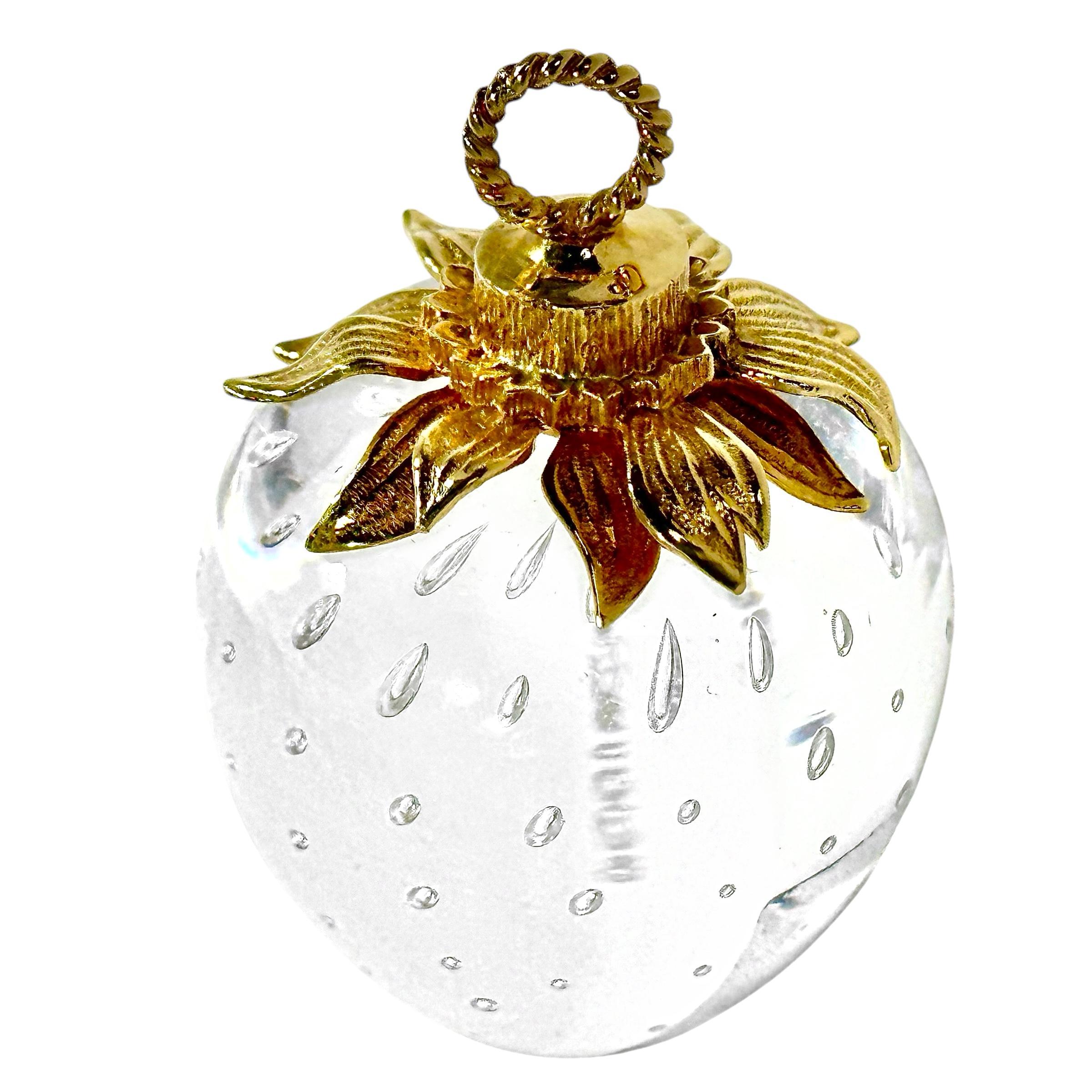 Strawberry Pendant by Steuben Glass with 18k Yellow Gold Stem and Glass Body In Good Condition For Sale In Palm Beach, FL