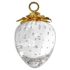 Erdbeer-Anhänger von Steuben Glass mit 18k Gelbgold Stem und Glaskörper