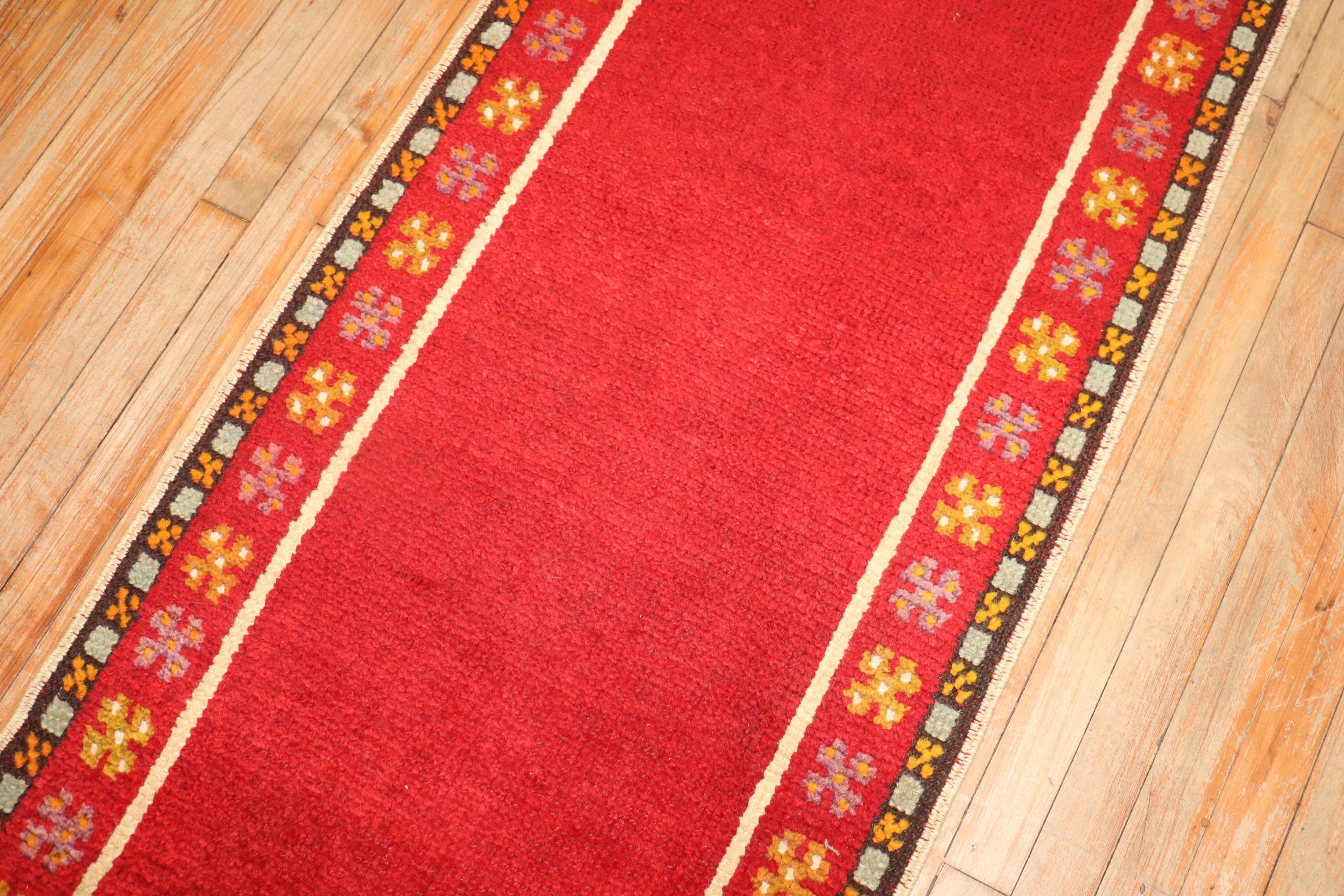 Strawberry Red Mid-20th Century Turkish Tulu Narrow Runner For Sale 4