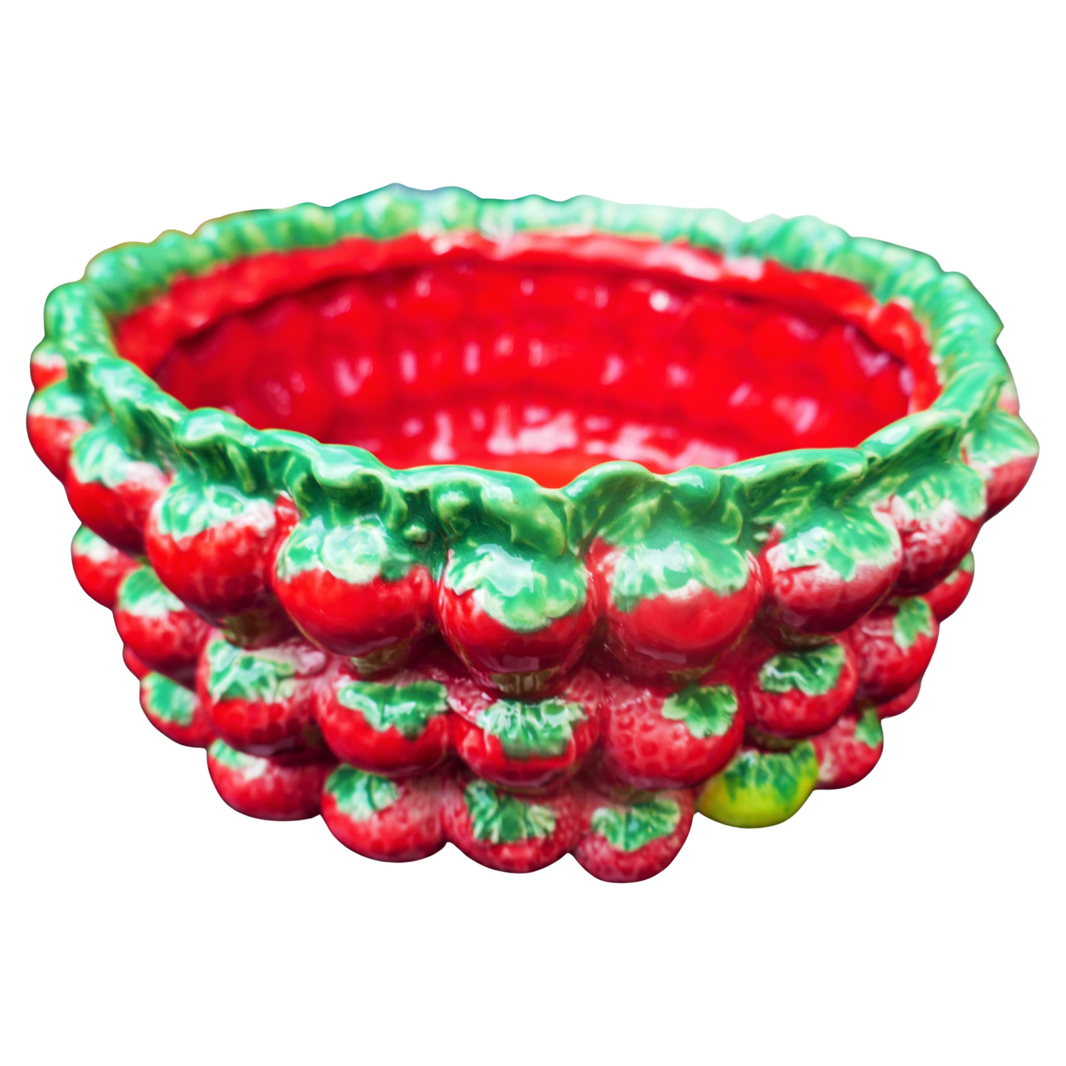 Strawberry-shaped ceramic or majolica serving set -          Raymor Bitossi In Good Condition For Sale In Lugo, IT