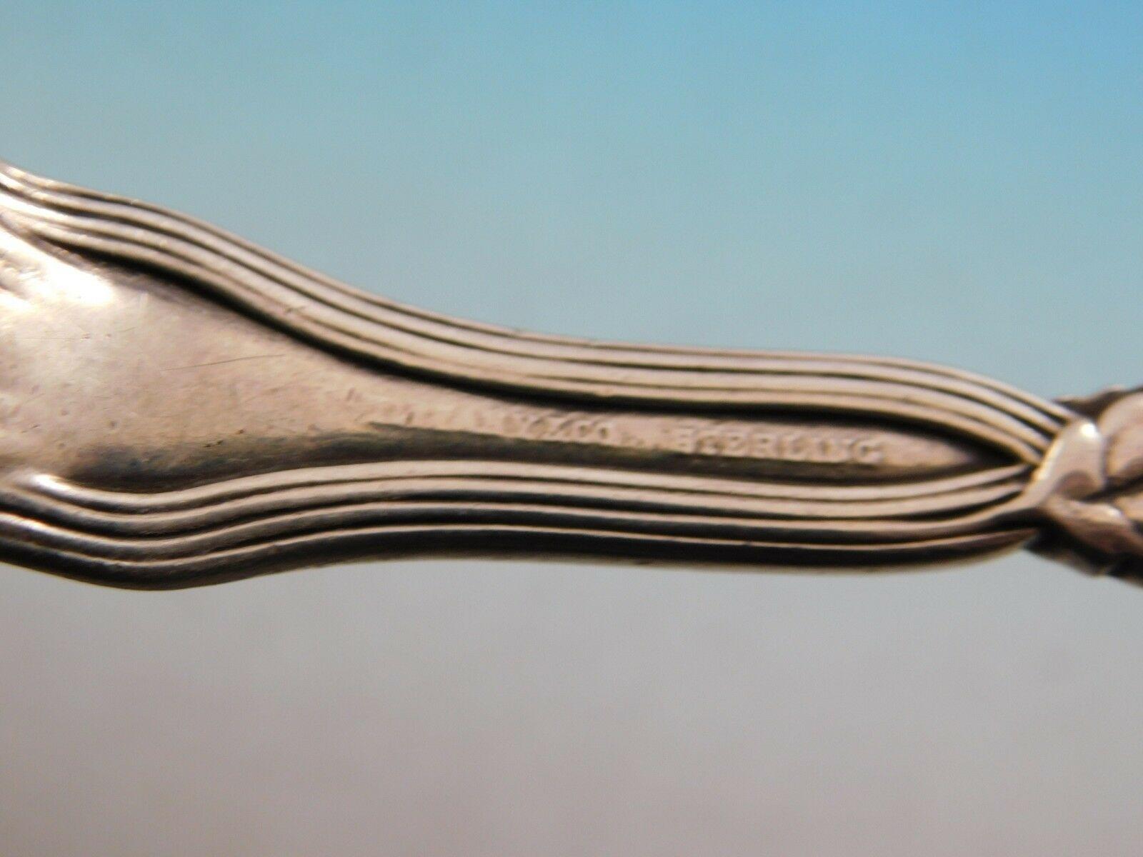 Erdbeerfarbenes Weinreben von Tiffany & Co. Beerenlöffel aus Sterlingsilber mit Muschelschale, GW 3