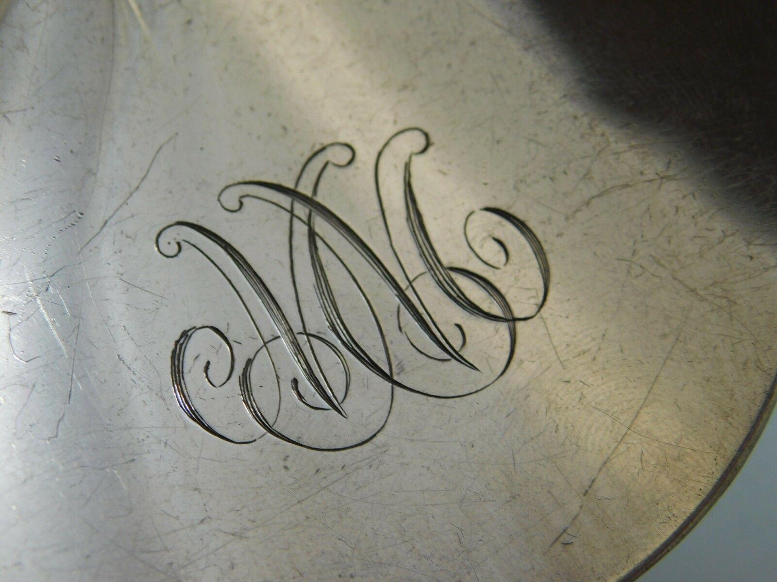 Strawberry Vine de Tiffany & Co. Cuillère à baies en argent sterling en forme de coquille de conque 3