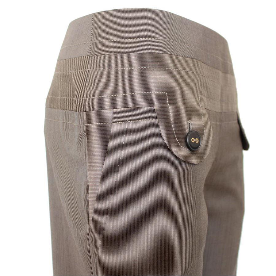 Wool (100%) Streaked Grey color Two pockets Length cm 100 (39.4 inches) Waist cm 38 (14.9 inches)
