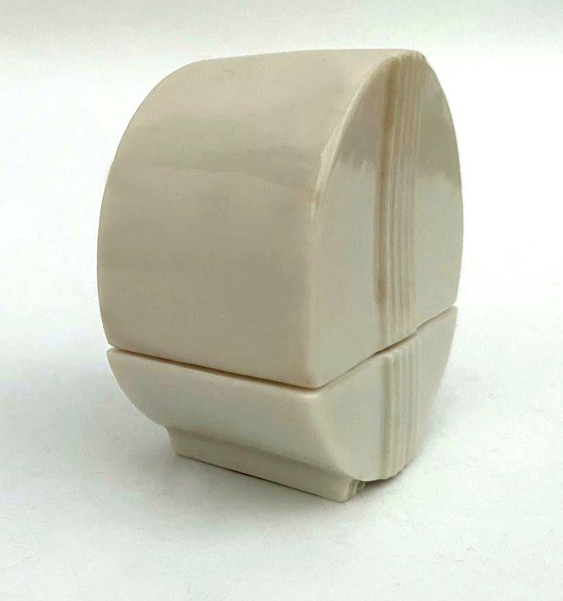 Botella de perfume atomizador Streamline Art Decó de cristal dorado de 24 quilates de DeVilbiss, c1940 Estadounidense en venta