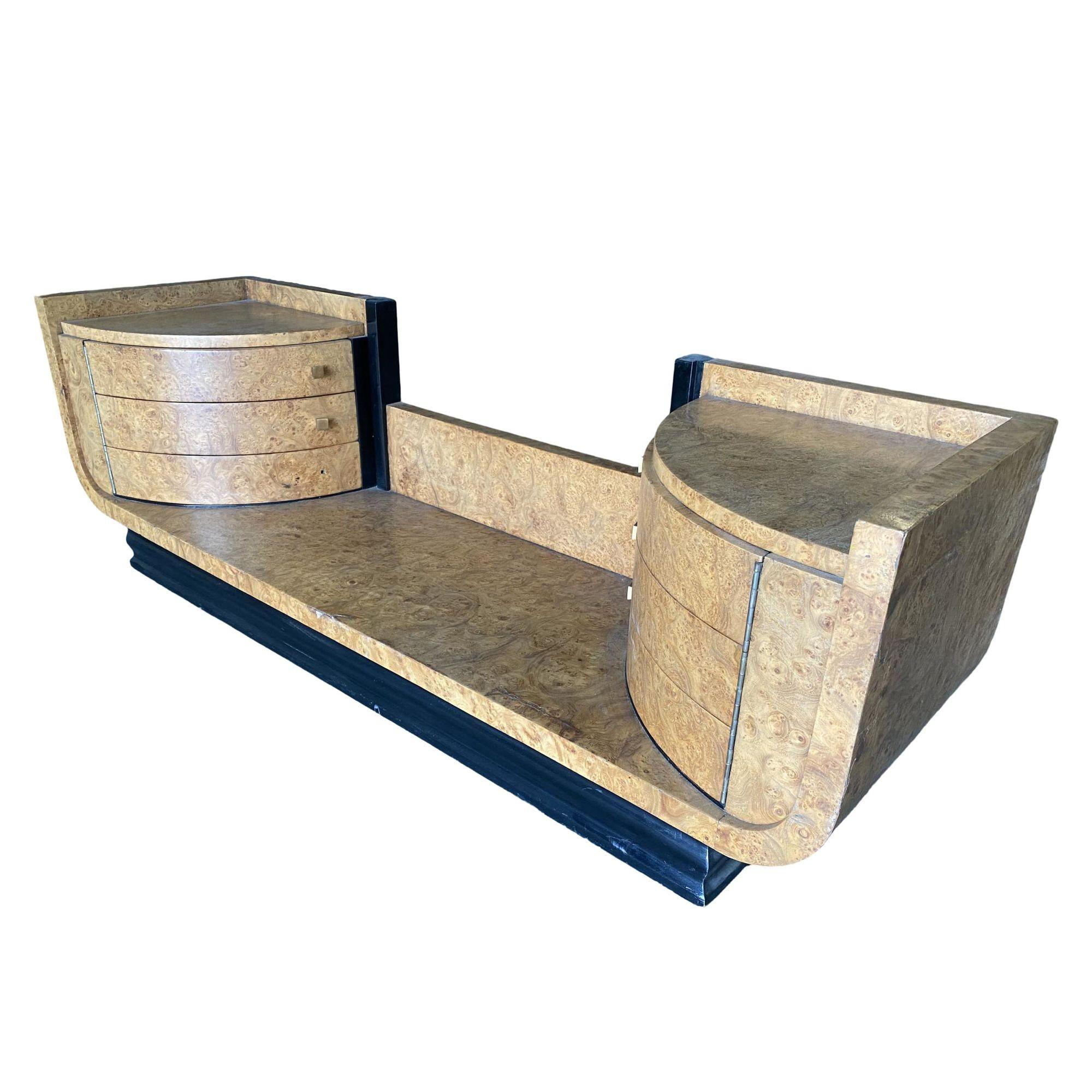 Streamline Art Deco Dresser & Vanity Bedroom Set by Donald Deskey for Widdicombe For Sale 8