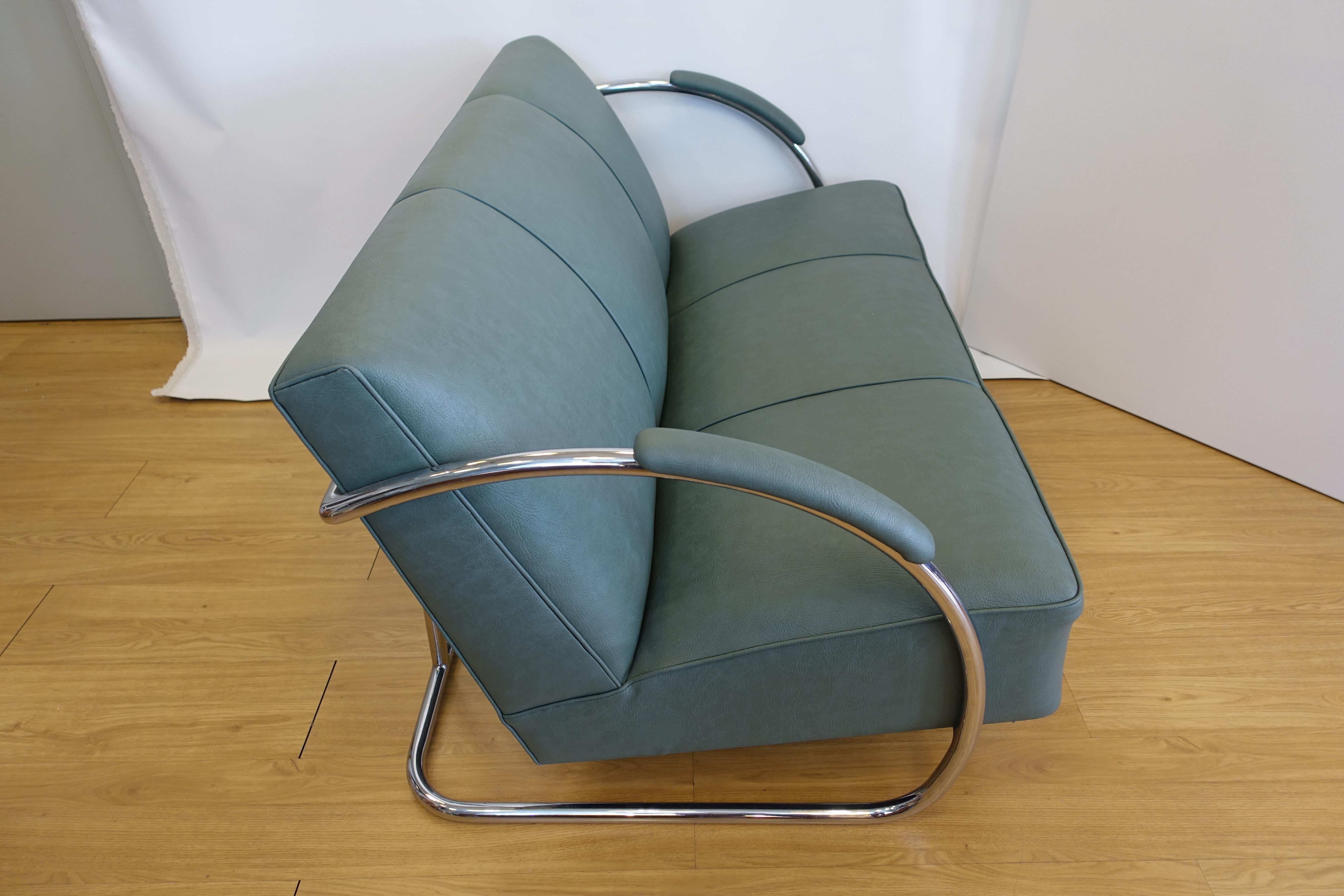 Streamlined Moderne Streamline Chromed Steel and Green Synthetic Leather Sofa, 1930s