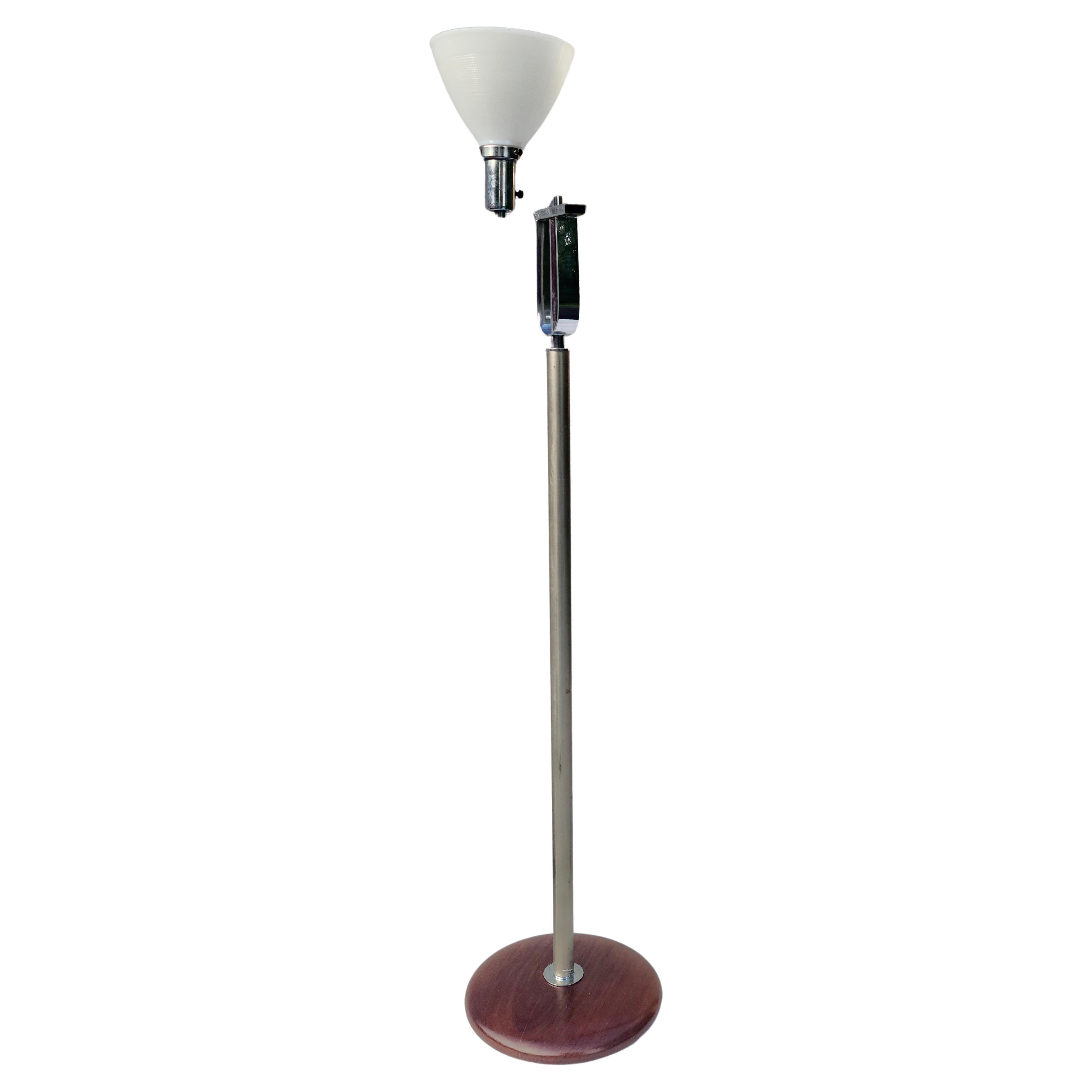 Streamline Floor Lamp Flat Banded Chrome Walnut in the style of Donald Deskey For Sale 8