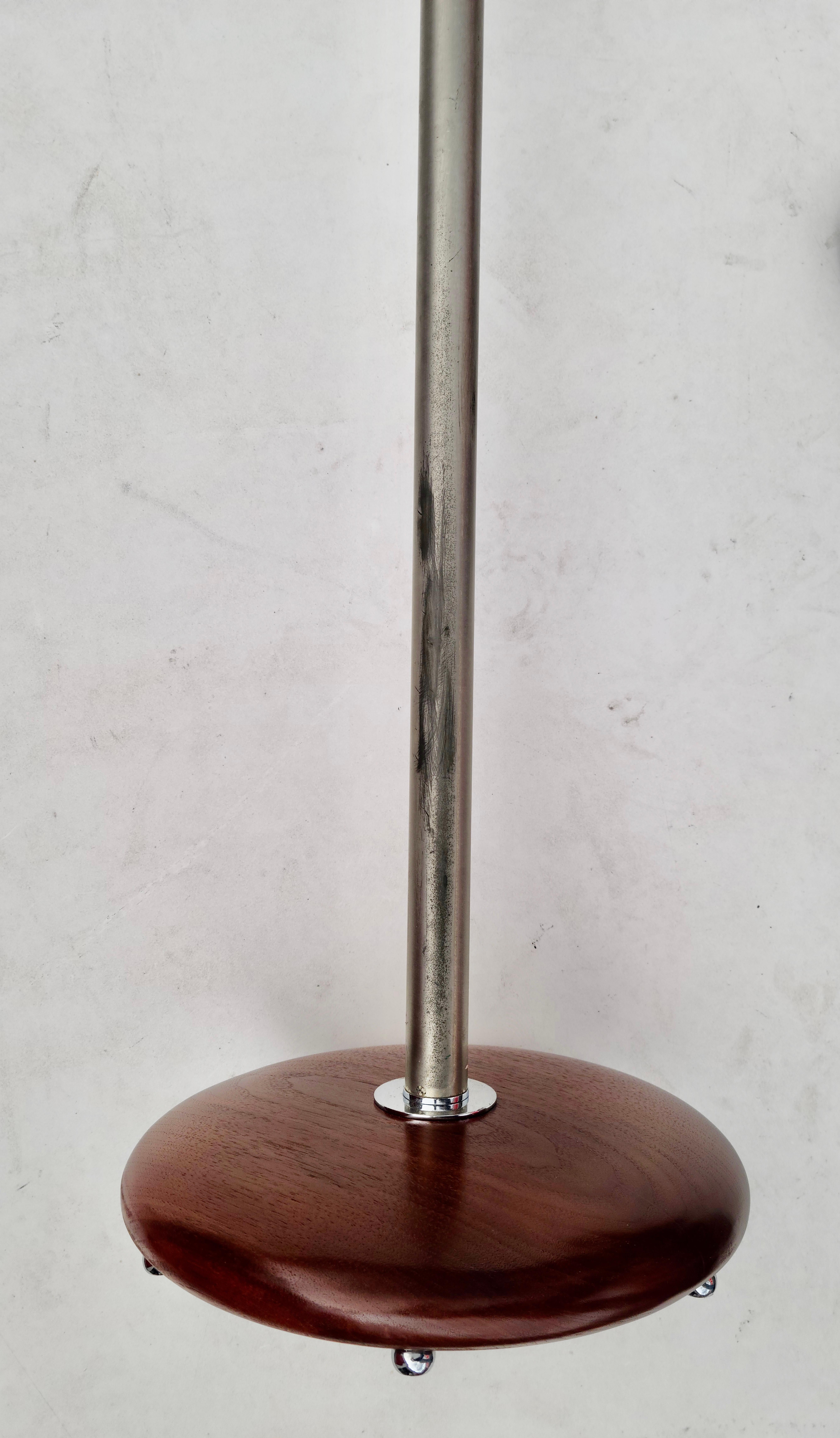 Streamline Floor Lamp Flat Banded Chrome Walnut in the style of Donald Deskey For Sale 12