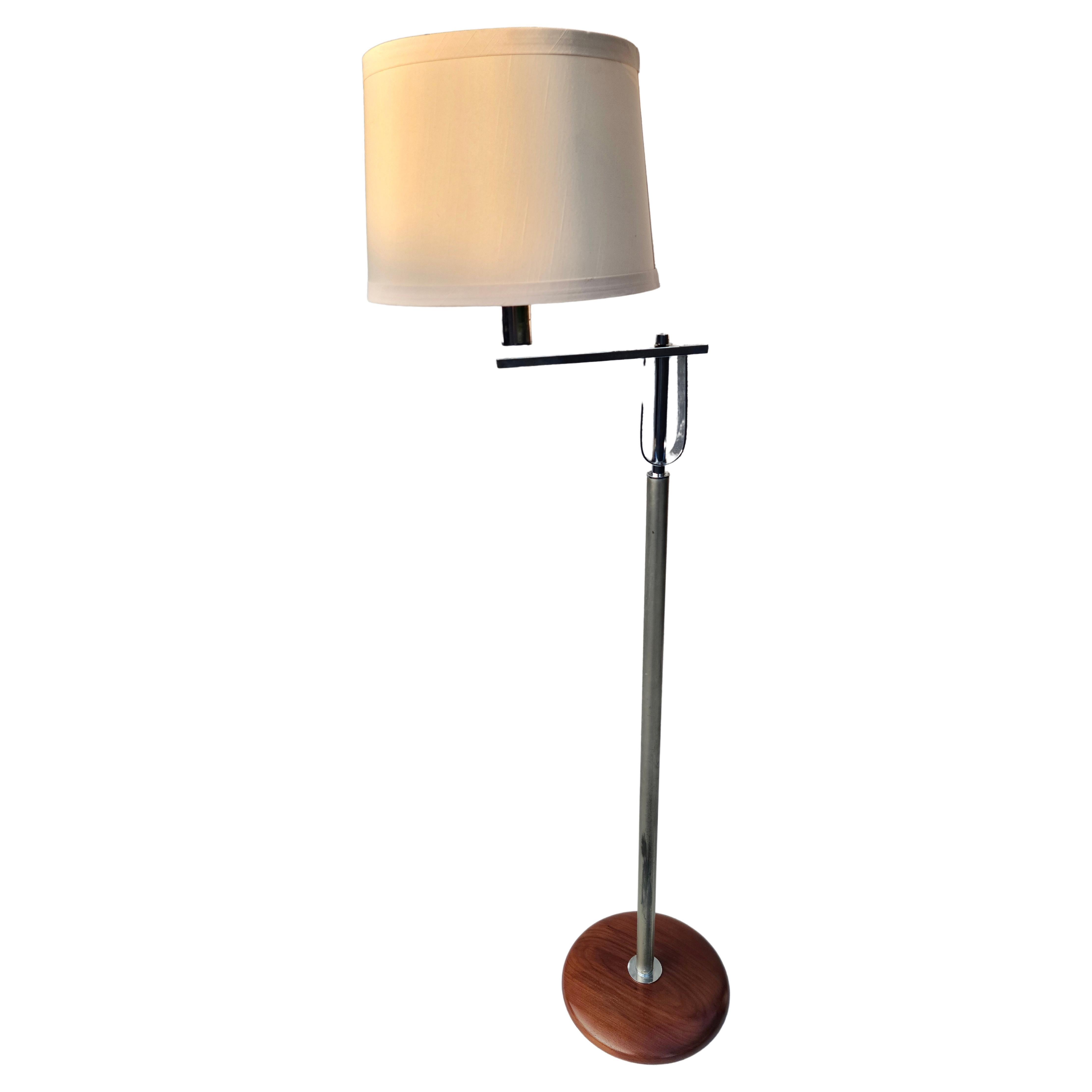 Mid-20th Century Streamline Floor Lamp Flat Banded Chrome Walnut in the style of Donald Deskey For Sale