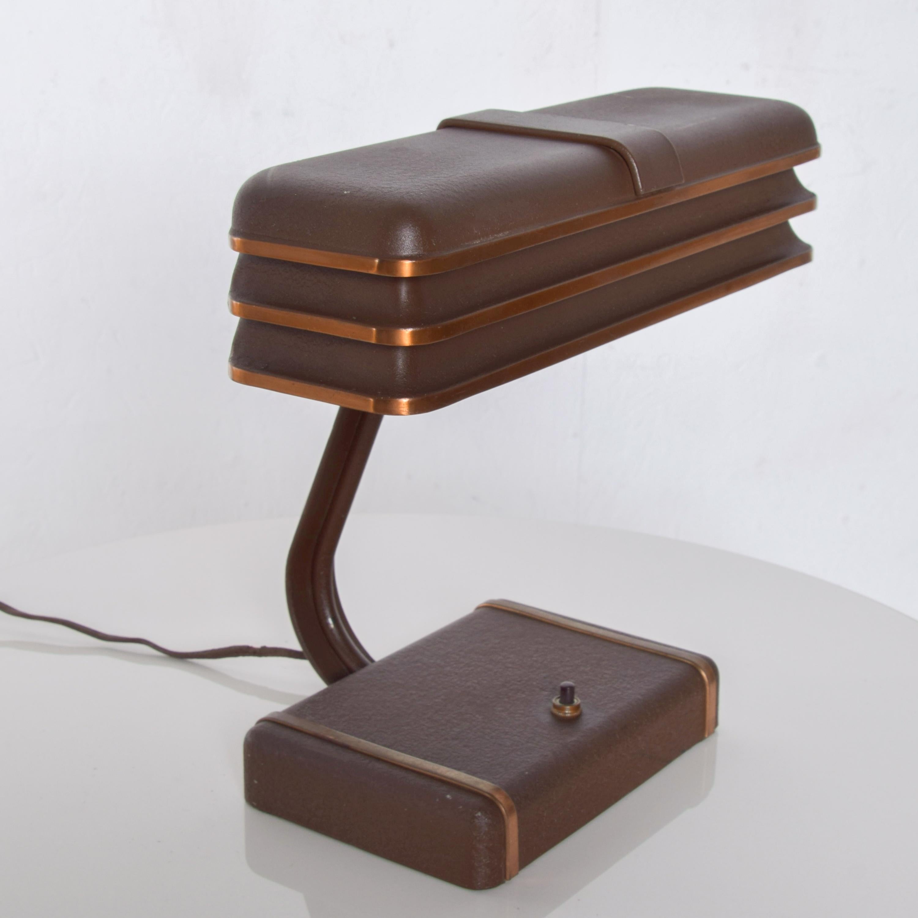 Streamline Industrial Modern Art Deco Metal Desk Lamp Donald Deskey Era, 1930s 4