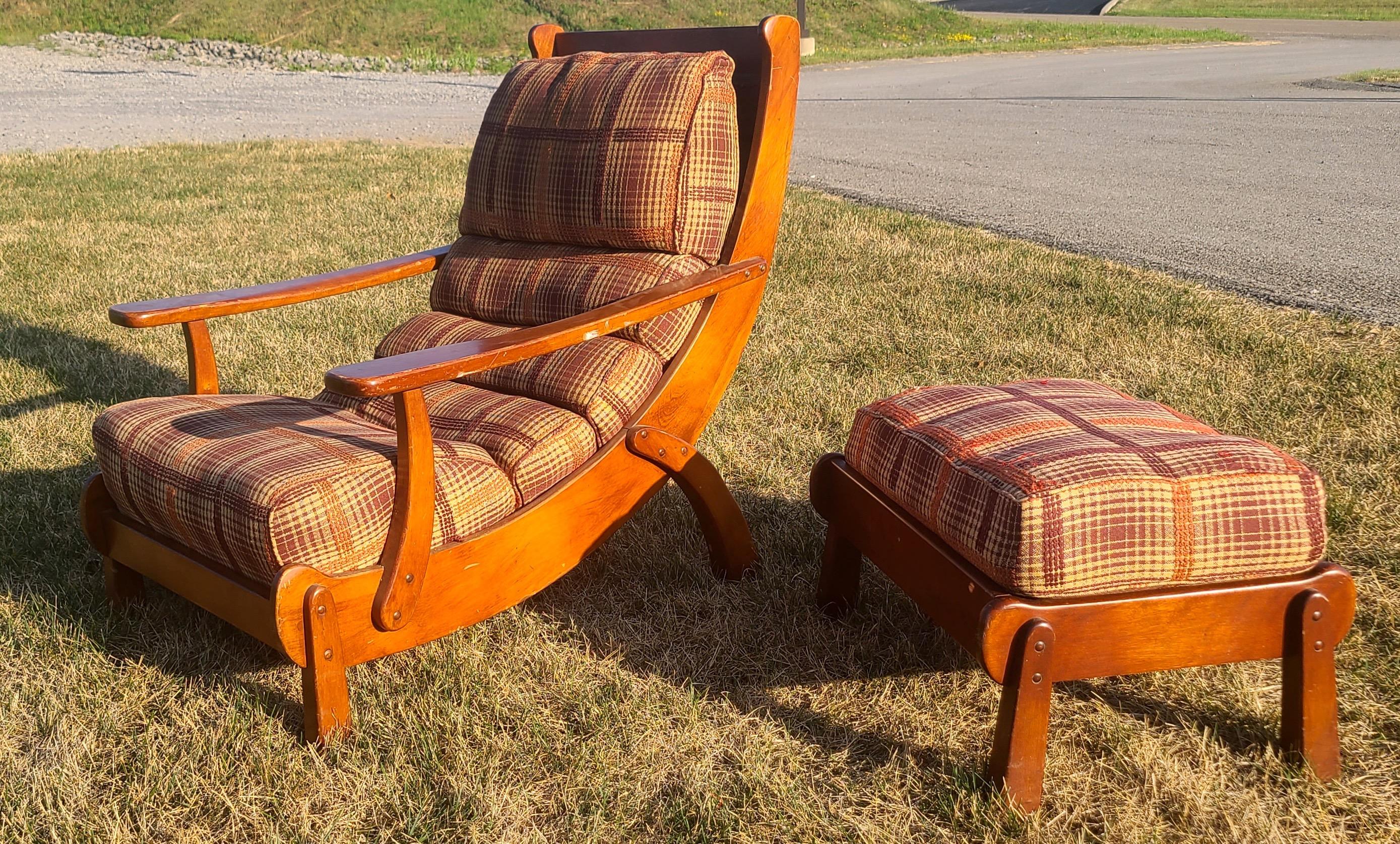 Streamline Lounge Chair in the Style of Herman De Vries Cushman In Good Condition In Fraser, MI