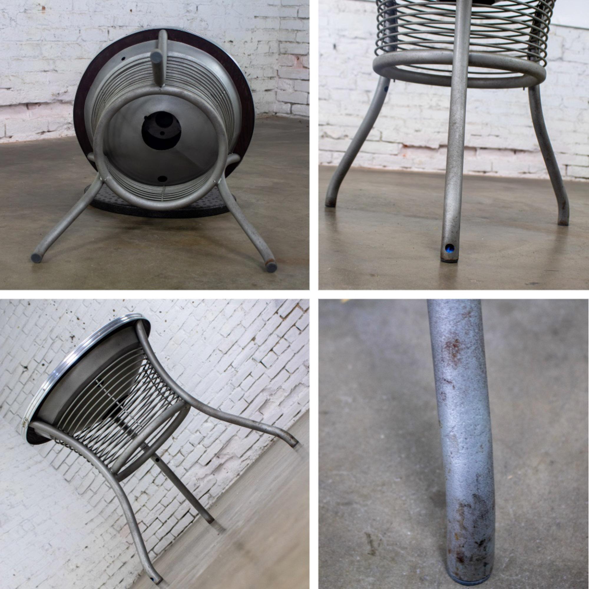 Streamline Modern End or Side Table w/Steel Frame & Round Cobalt Blue Mirror Top For Sale 10