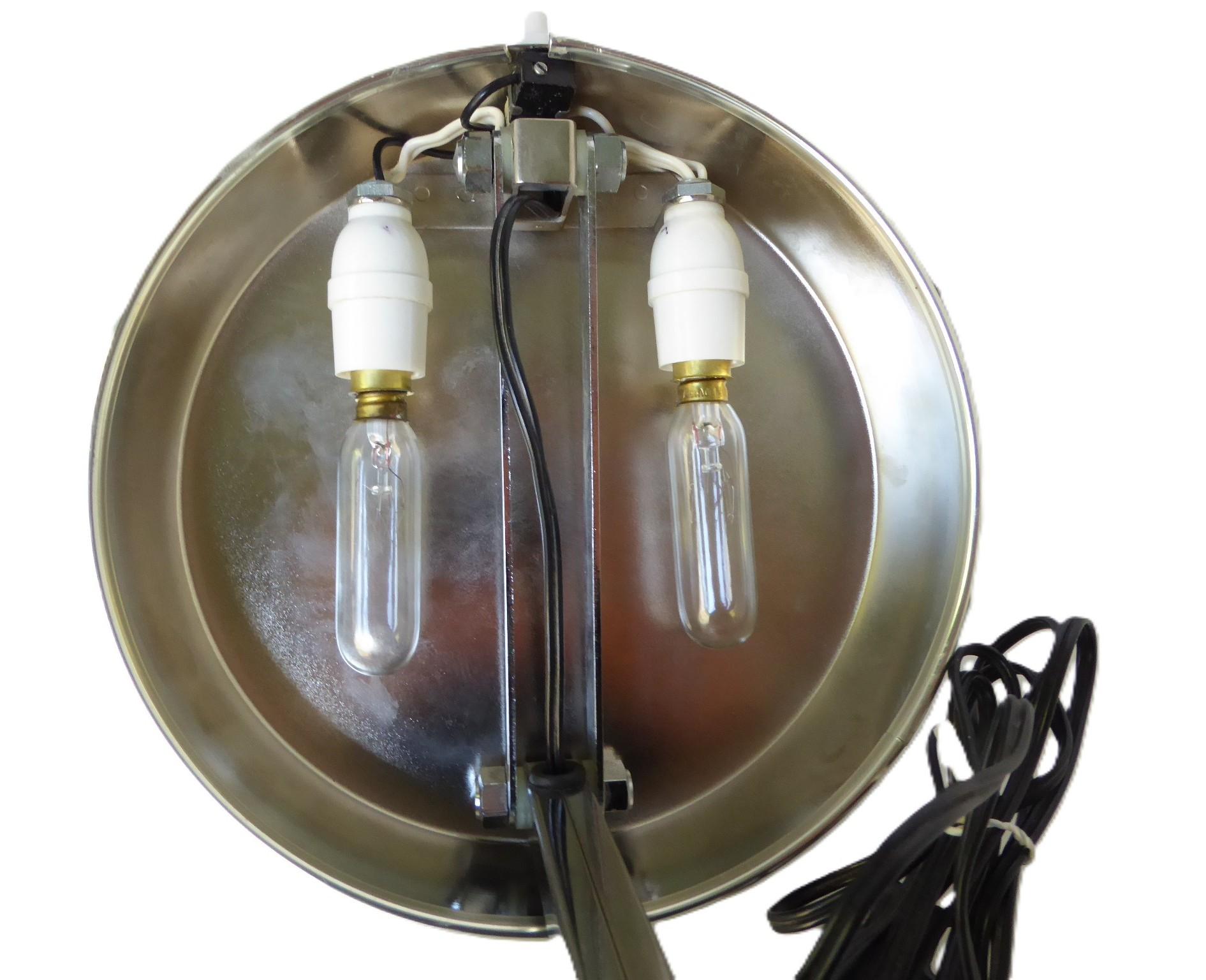 Streamline Moderne klappbare GEI-Tisch-Schreibtischlampe von Enrique Aparicio, Spanien 1960 im Angebot 3